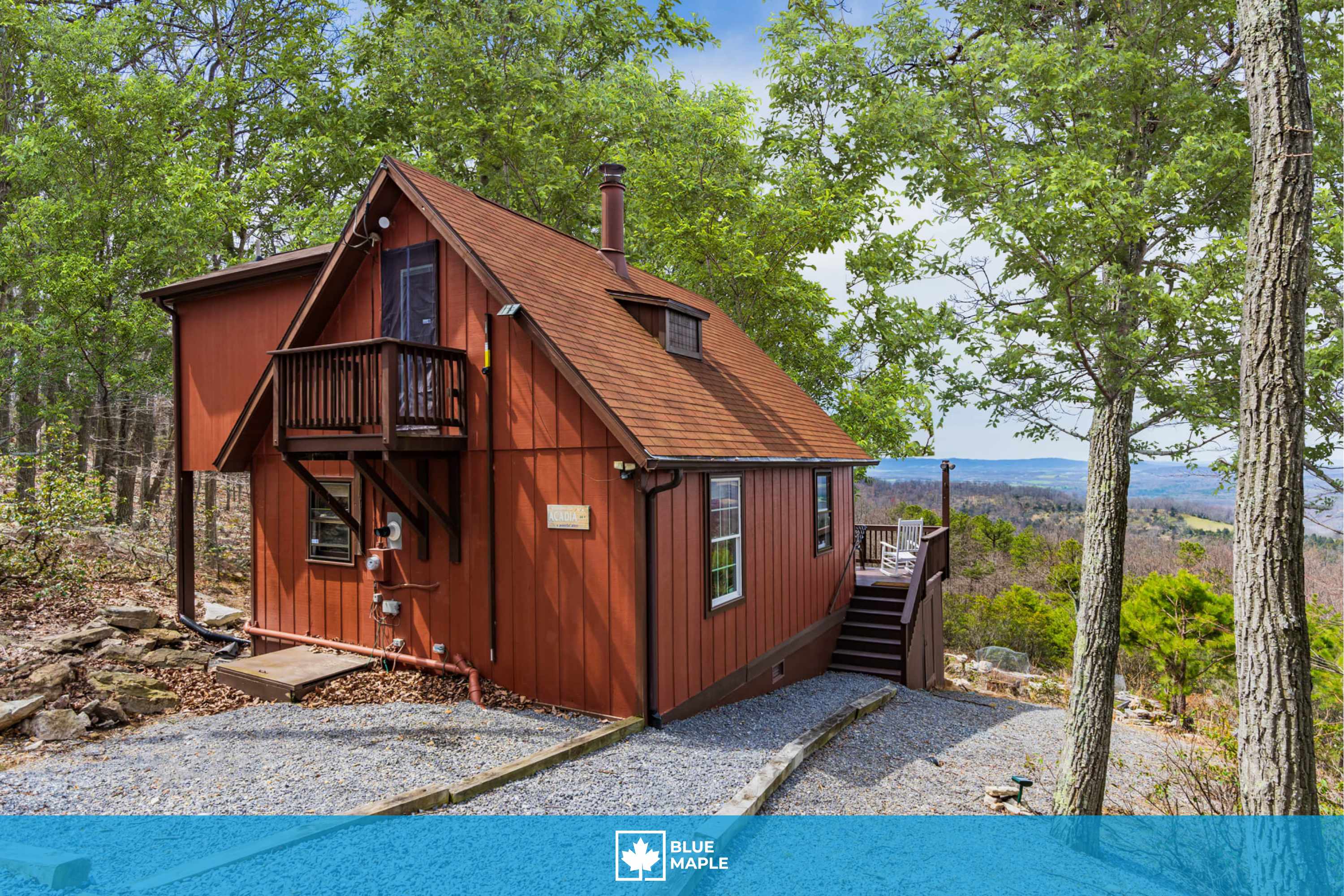 Mountain chalet w/ hot tub & private balcony