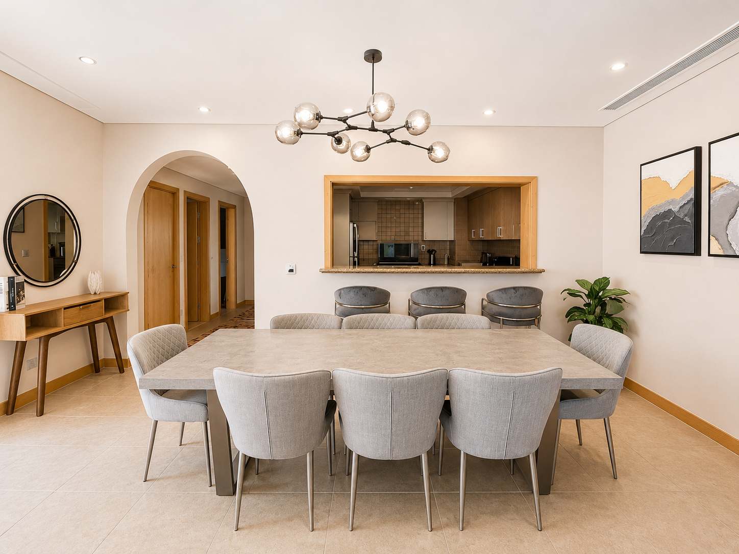 Newly Renovated Spacious Beachfront 2 Bed in Palm Jumeirah - Image 5