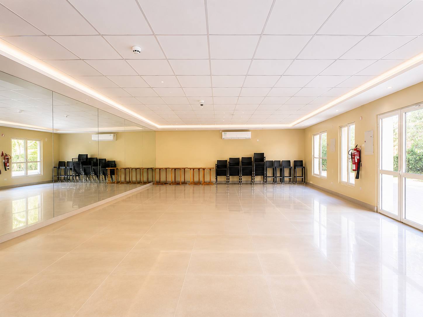 Elegant 3BR Apartment in Dubai Greens with Garden View - Image 39