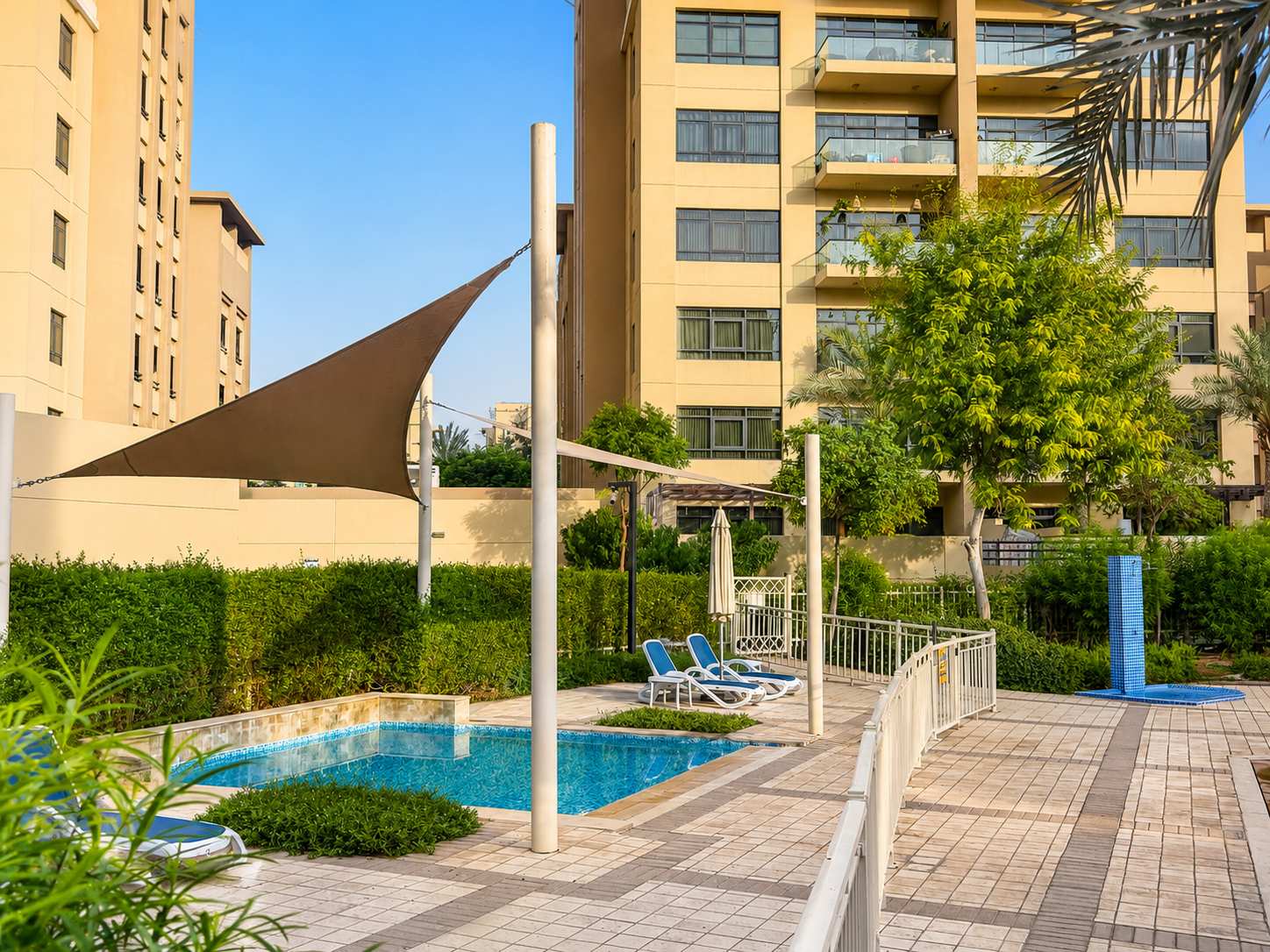 Elegant 3BR Apartment in Dubai Greens with Garden View - Image 28