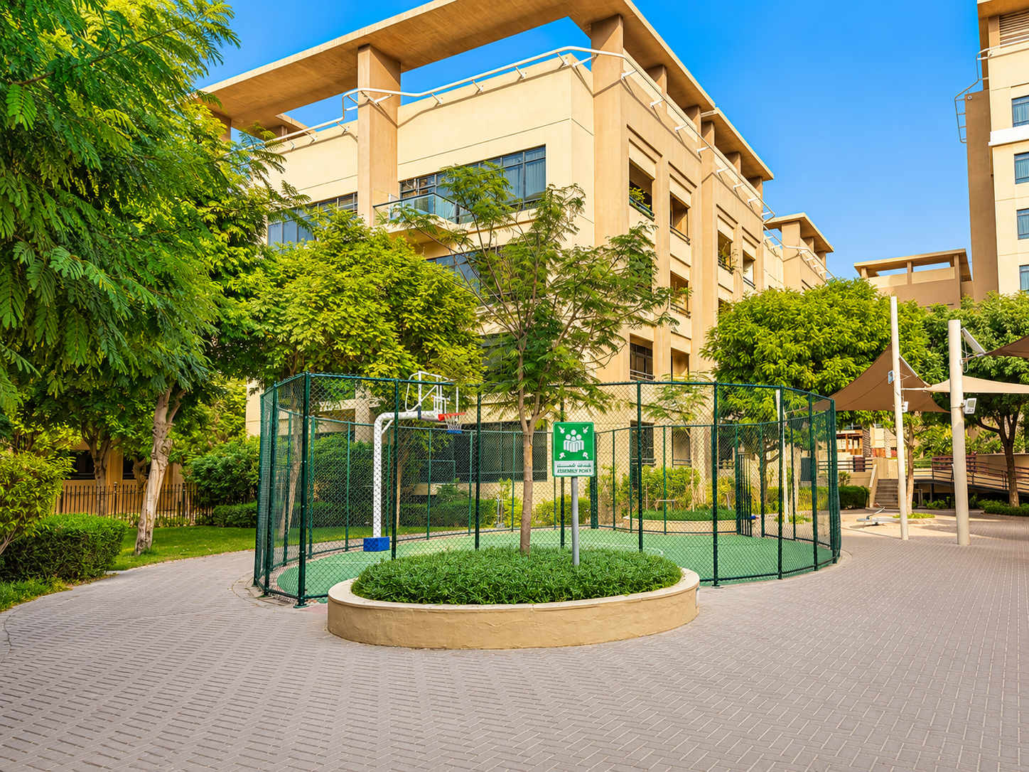 Elegant 3BR Apartment in Dubai Greens with Garden View - Image 34
