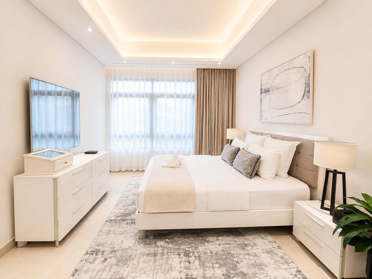 Elegant 3BR Apartment in Dubai Greens with Garden View - Image 12