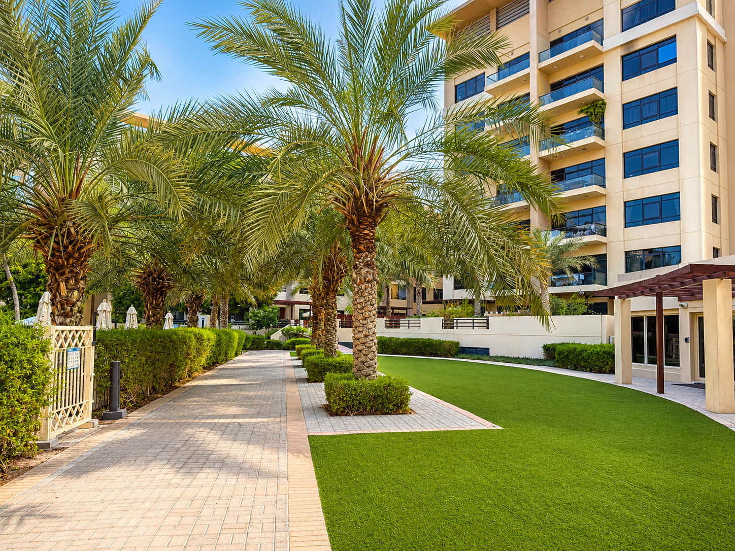 Elegant 3BR Apartment in Dubai Greens with Garden View - Image 37