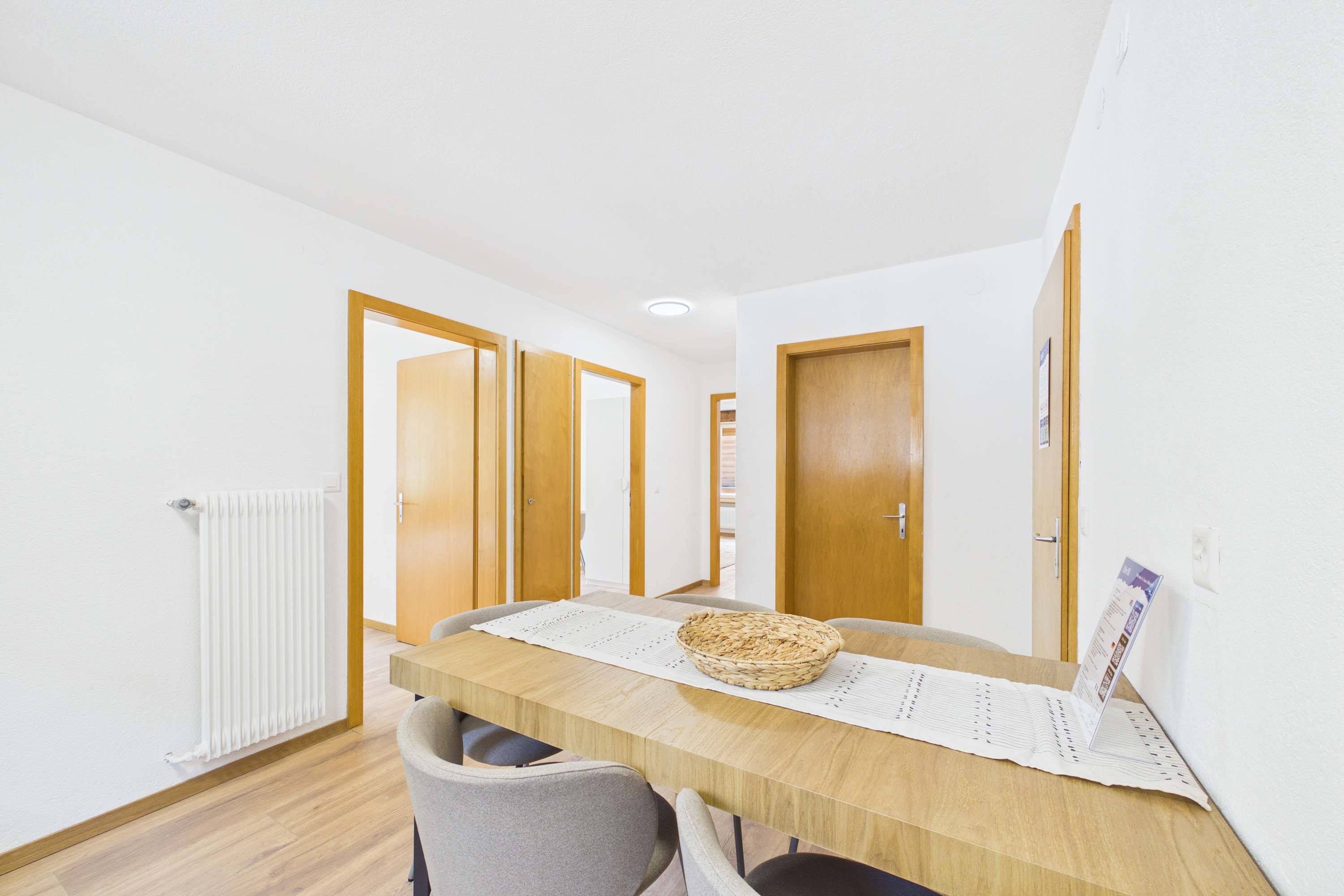 Cozy Alpine Escape for Families & Groups near Saas — 5