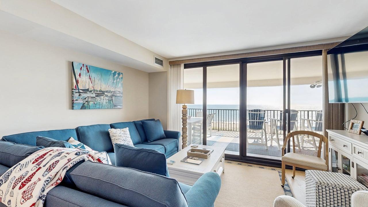 Sea Colony 7th floor condo with pools tennis & pickle ball courts fitness center