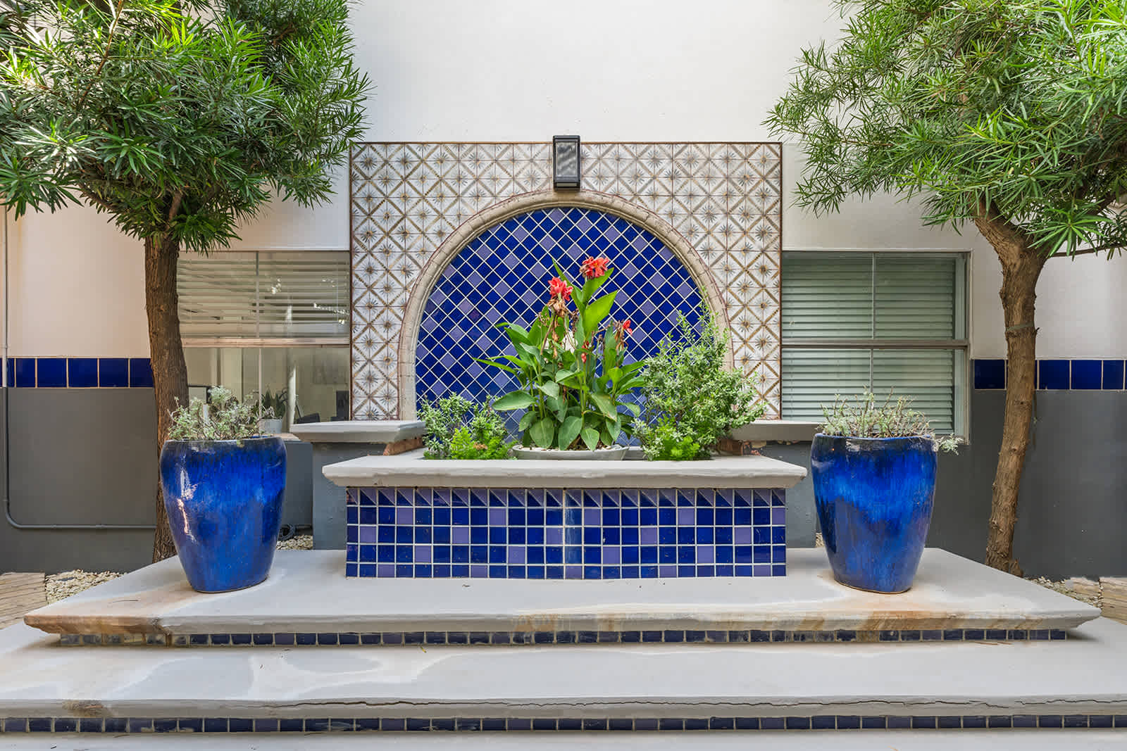 Stylish 3BR Loft in Austin with Balcony