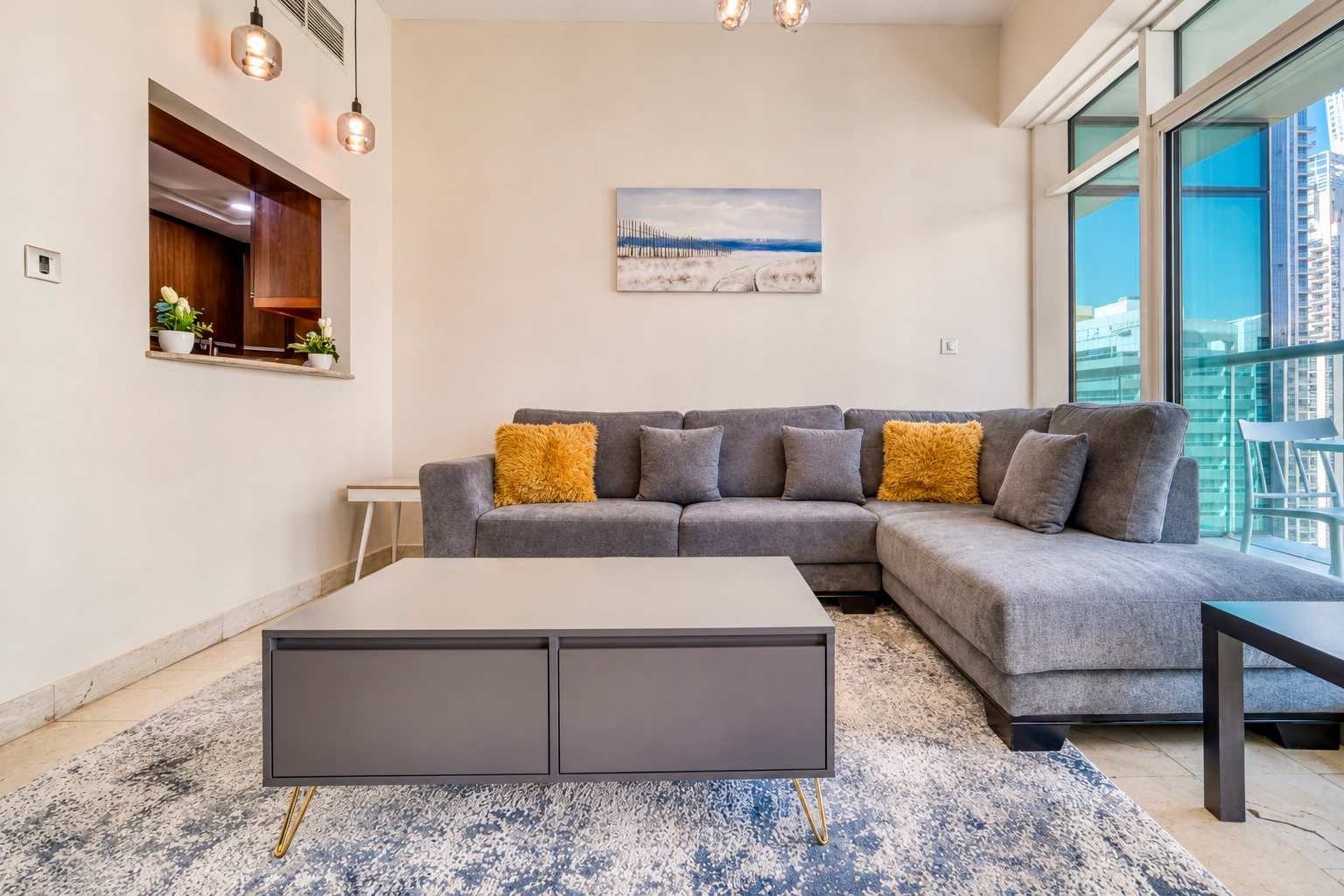 Dubai Marina Luxury: 3BR Apartment with Pool & Gym - Image 3