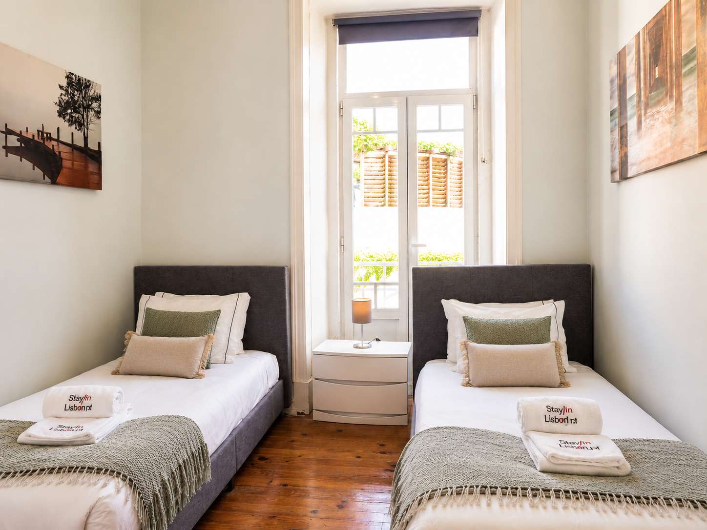 Airy Lapa 2 BR River and Bridge Views AC