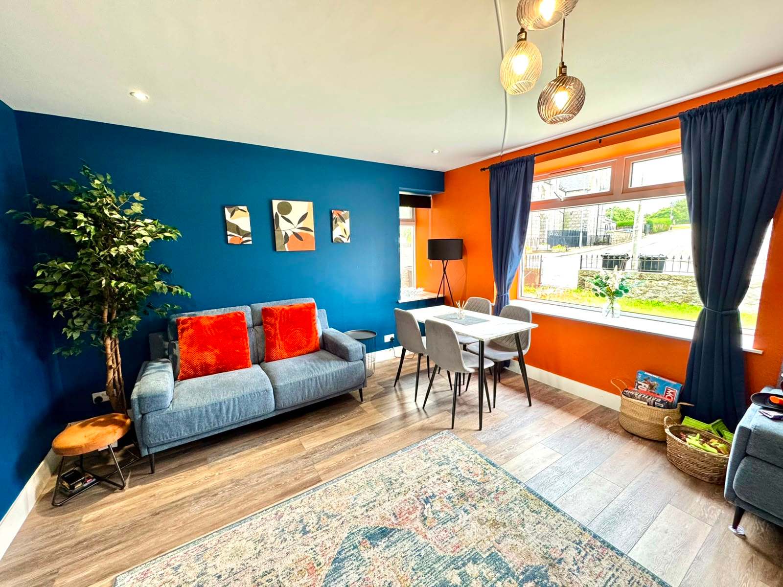 Free Parking | Nr Airport & TECA | Spacious Home serviced apartment - UK - VivreStays