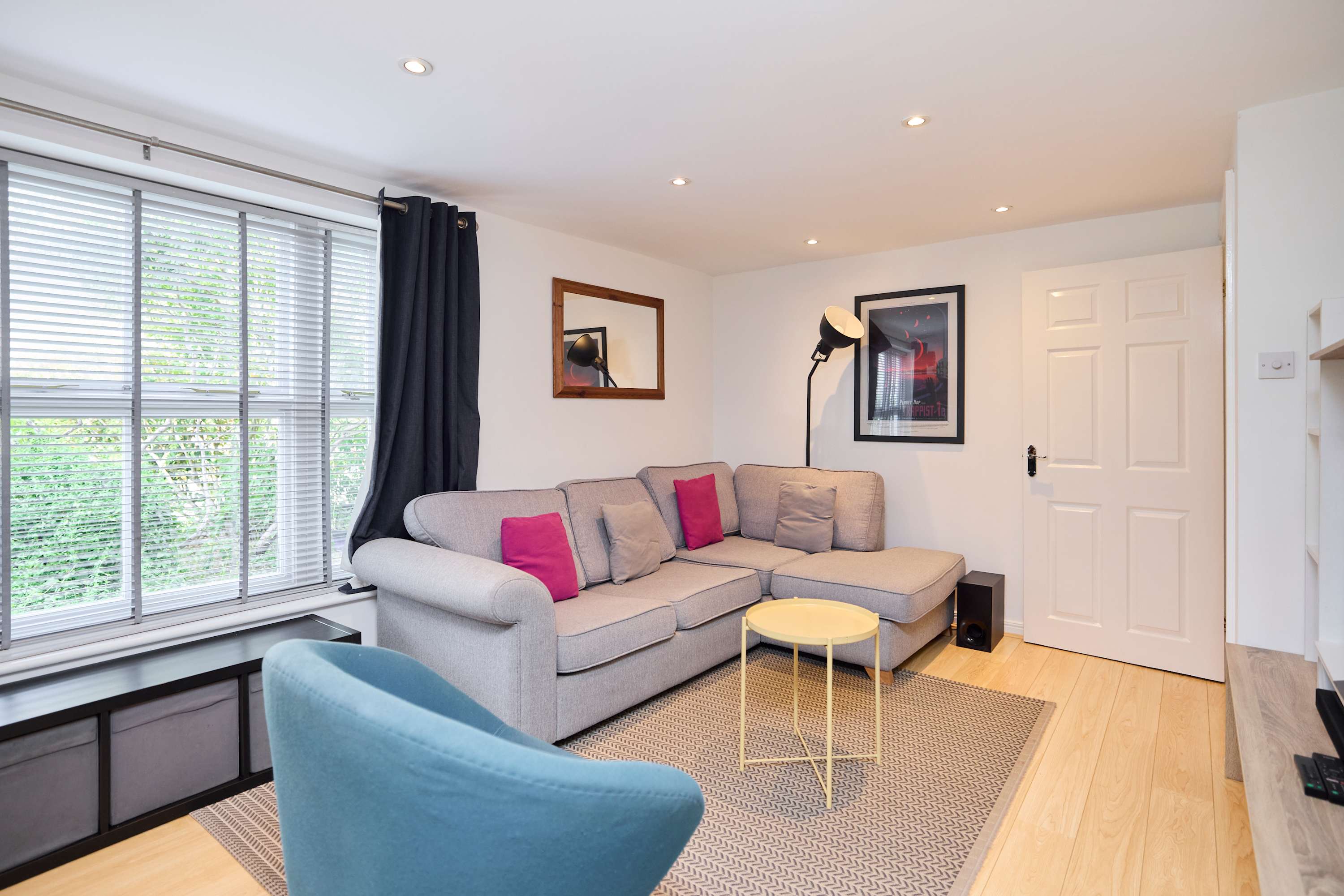 View Meet Me in Willesden Green in Mapeshill Place 21 NW2 5LA Meet Me in Willesden Green in Mapeshill Place 21 NW2 5LA - Property image 3 - VivreStays
