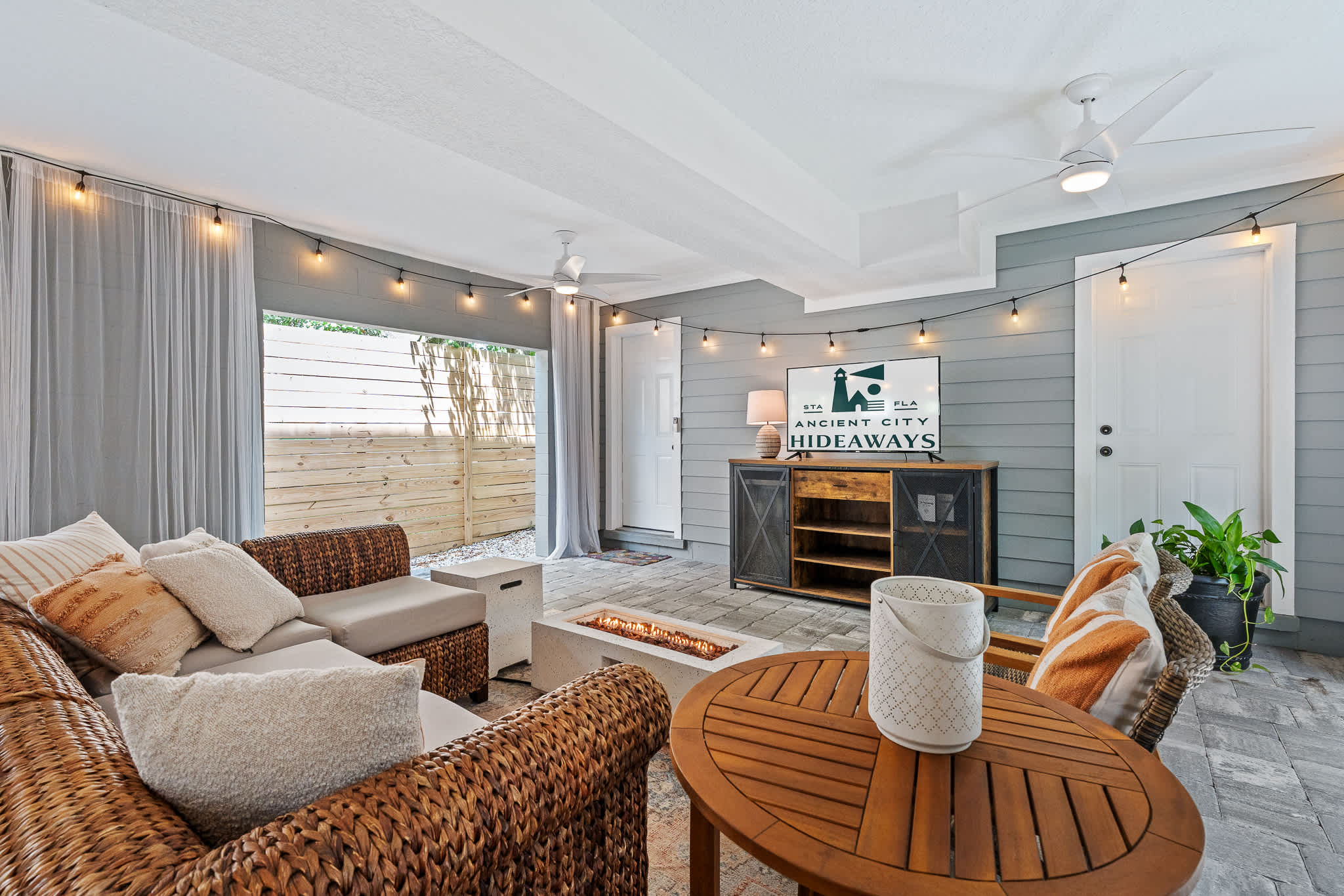 The Cottage Nook l Hot Tub l Mins to DNTN  — photo 14