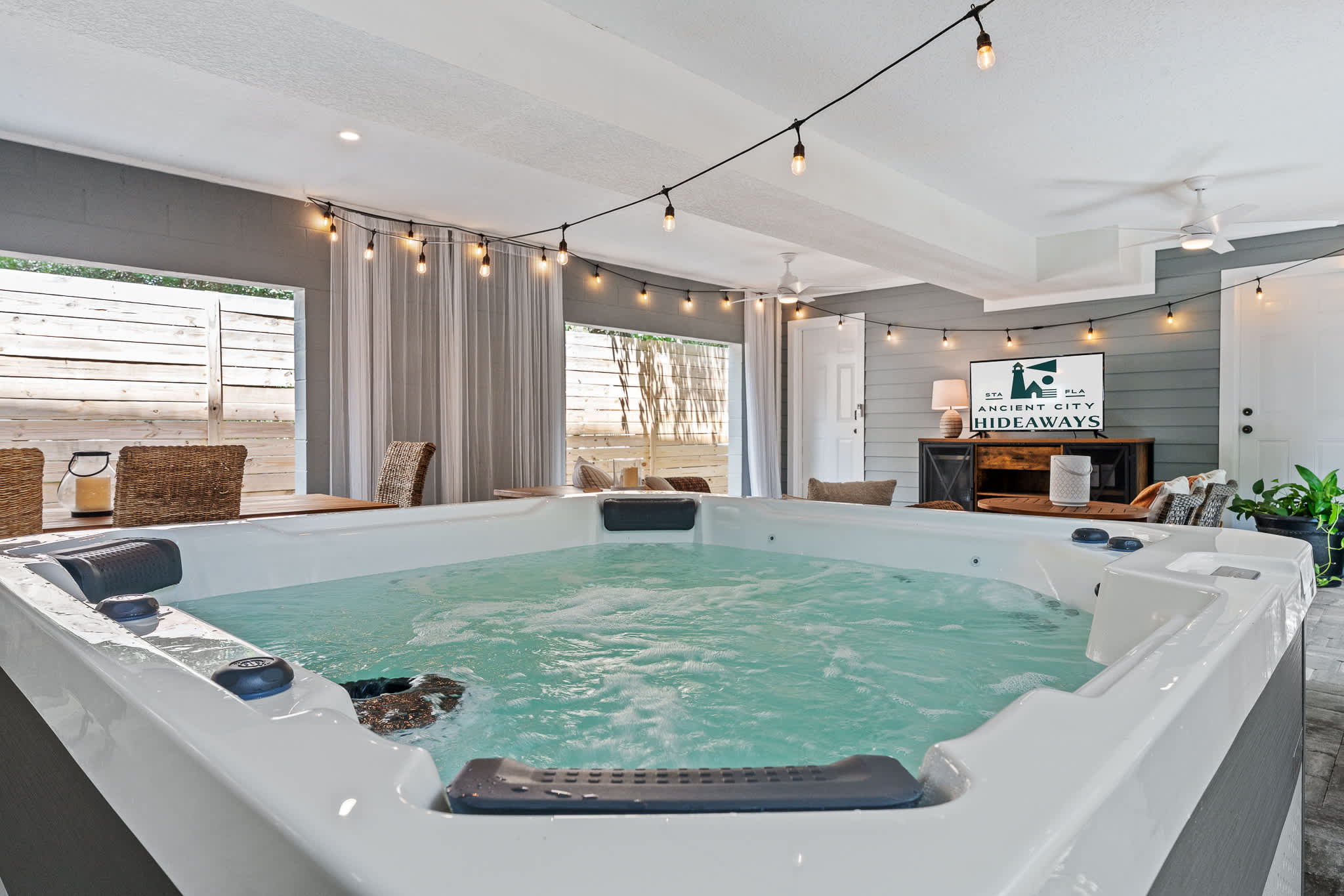 The Cottage Nook l Hot Tub l Mins to DNTN  — photo 19