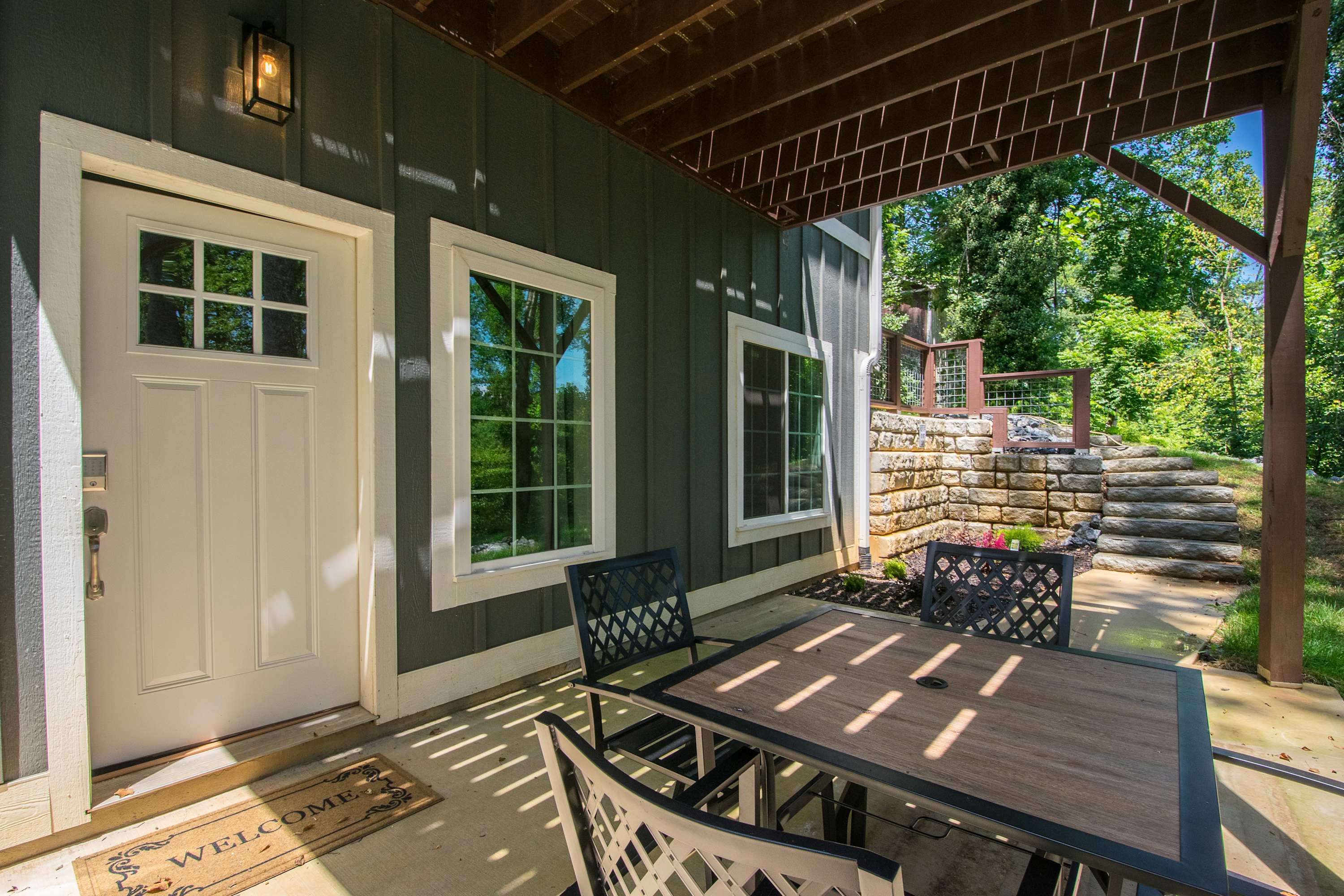Cozy Lower Retreat II | Sleeps 4 | Free Tix