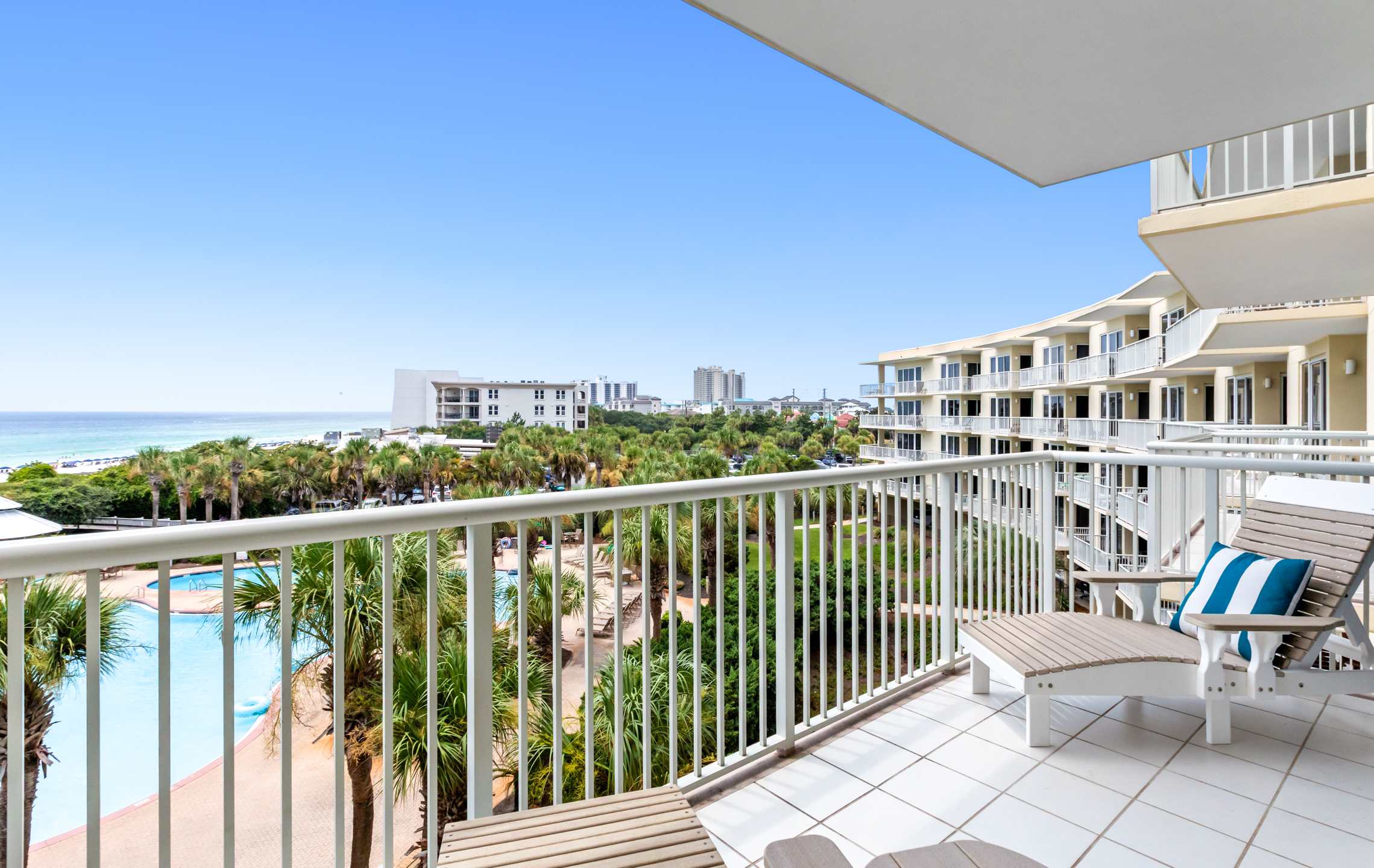 The Crescent 308 27