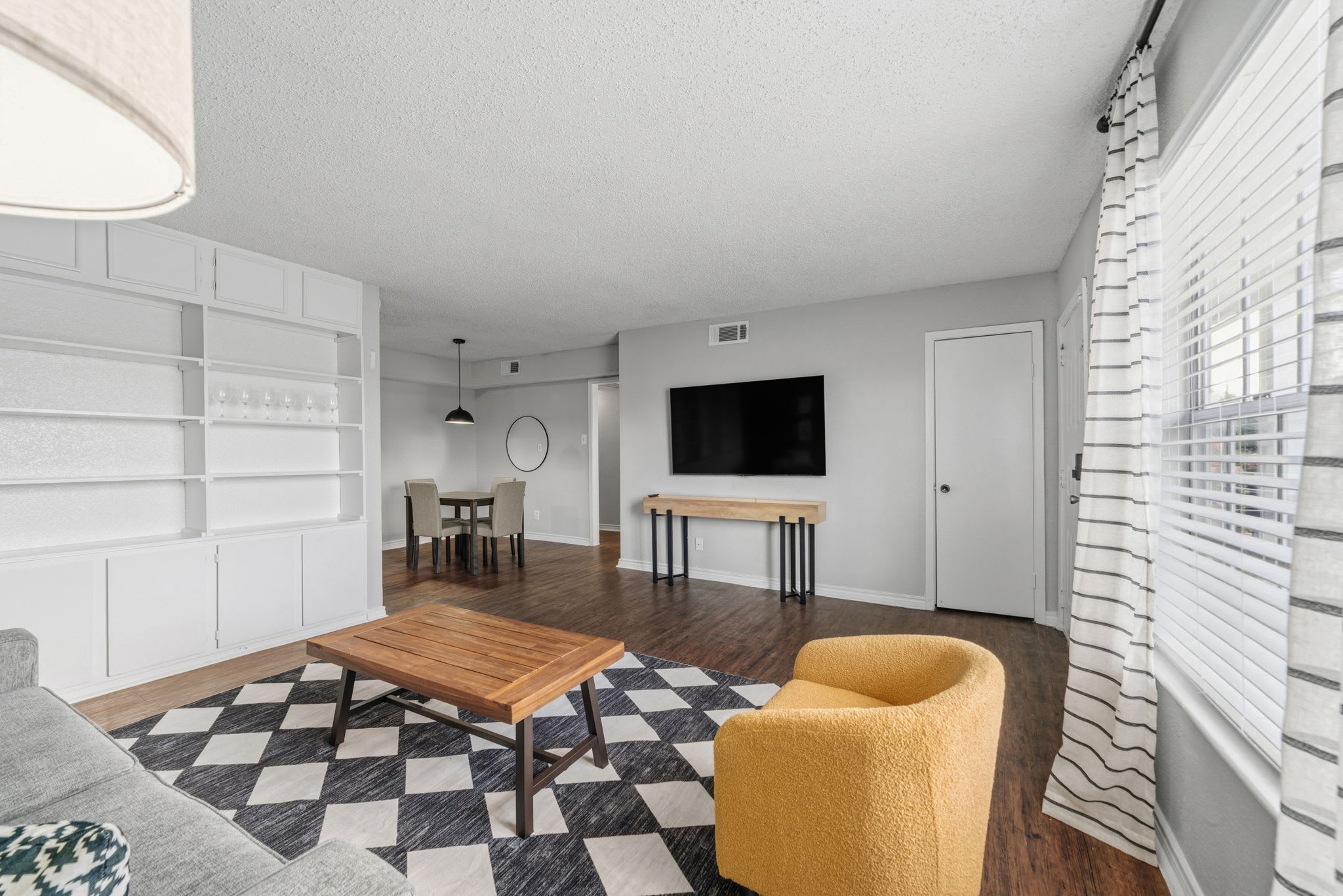 Spacious 3BR Apt in Houston 