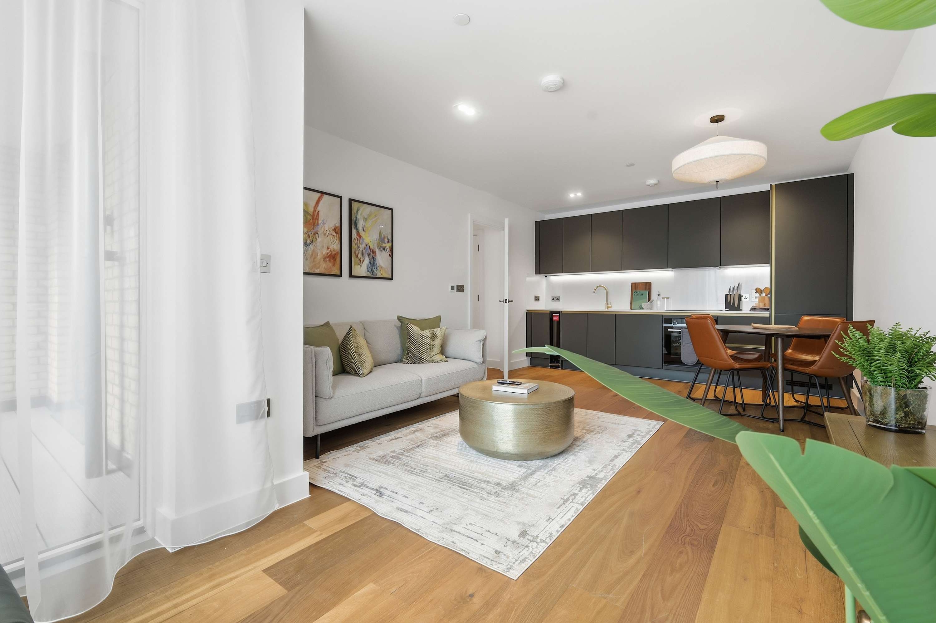 Limehouse Suites - Oak