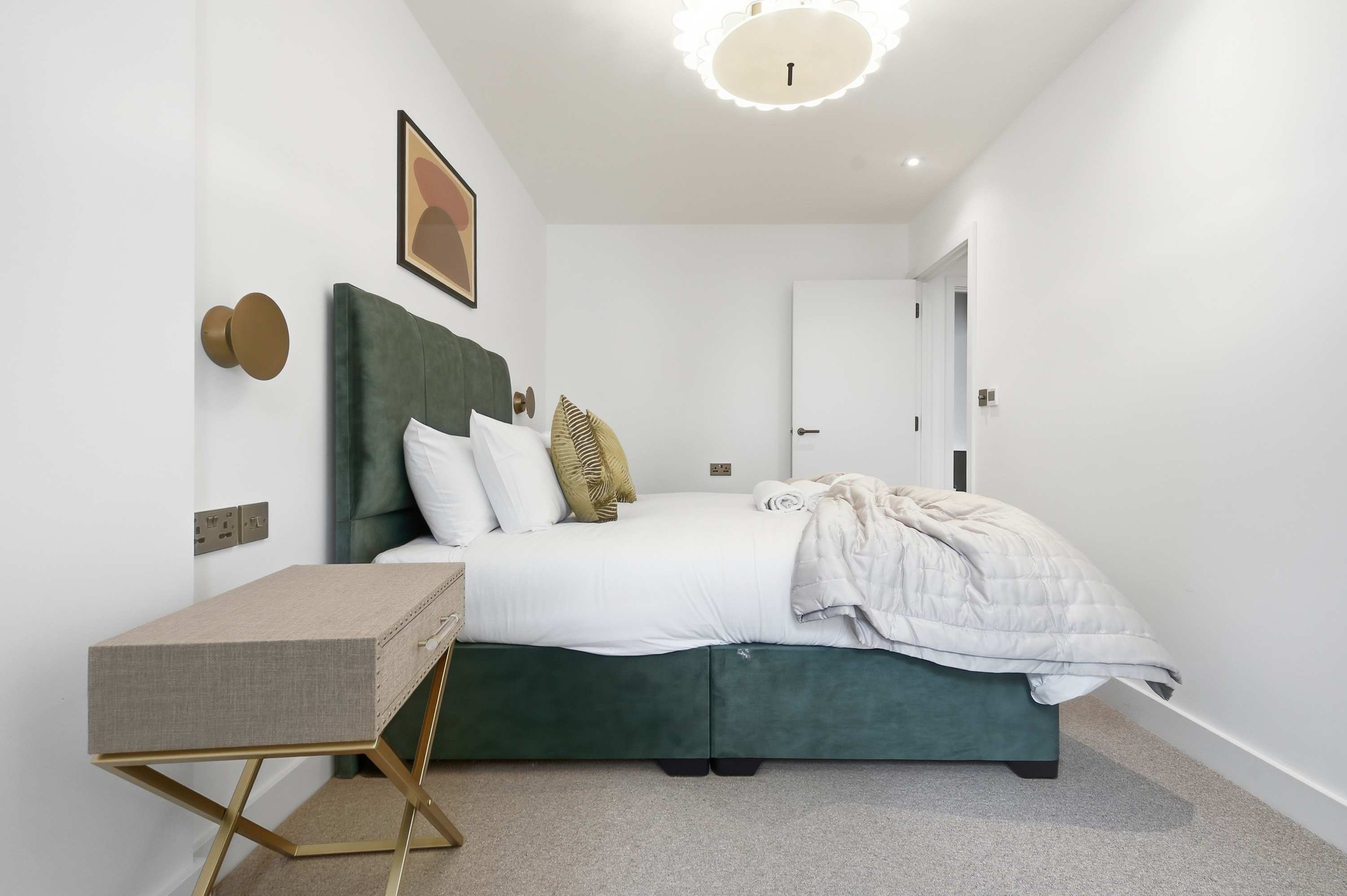 Modern Apt 1min to Limehouse Stn, Near Canary