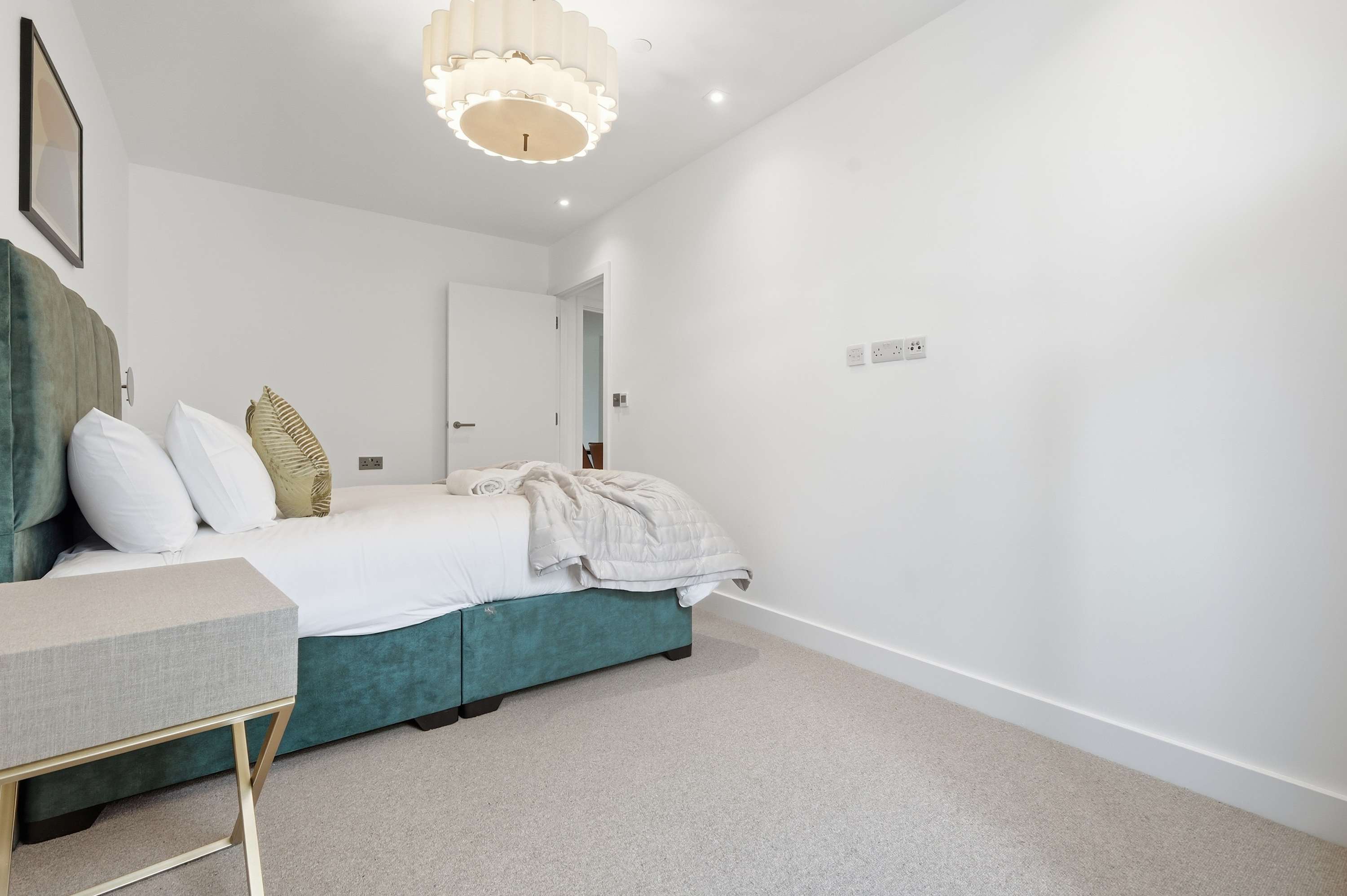 Modern Apt 1min to Limehouse Stn, Near Canary