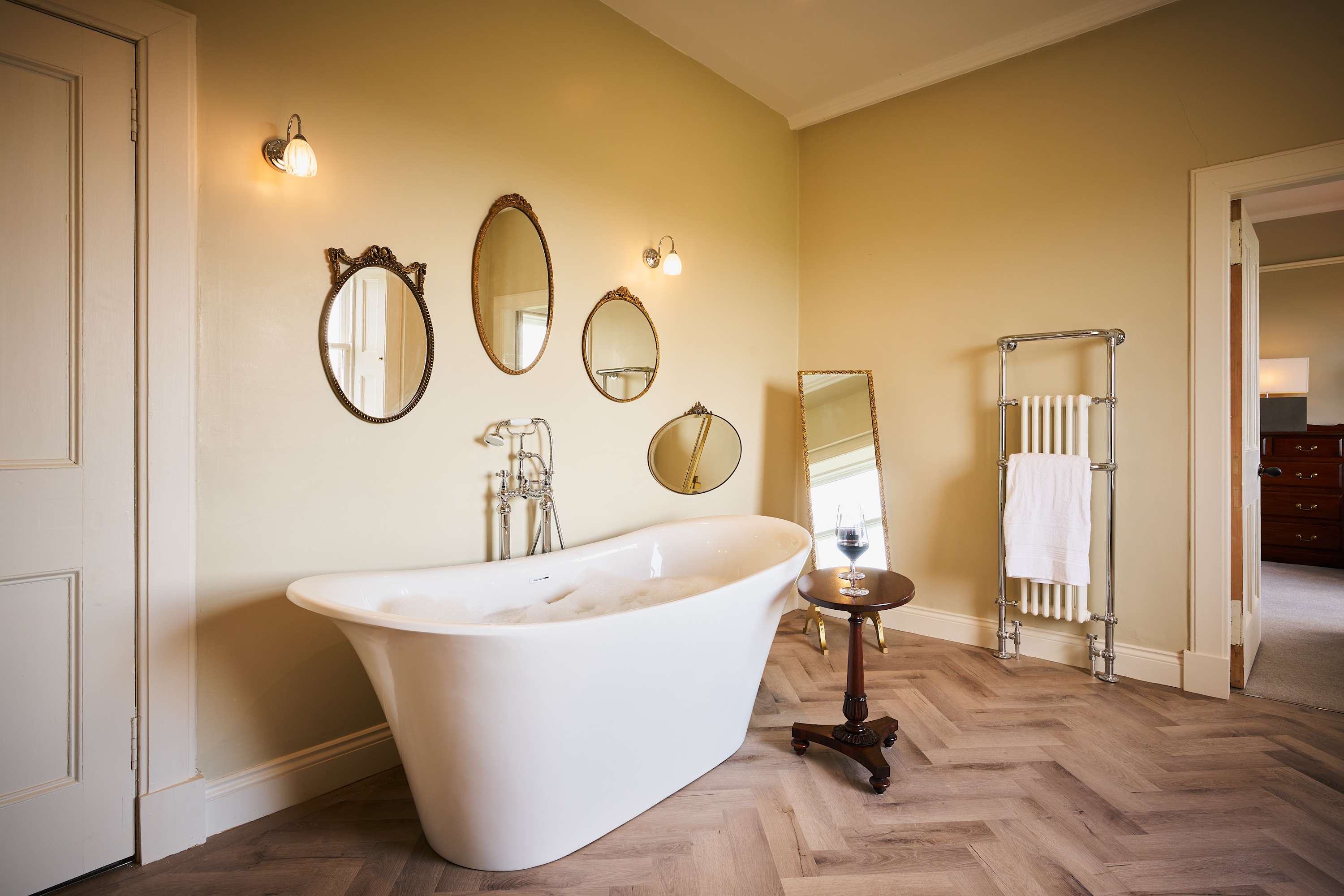 Kinclune House Luxury Estate Mansion, Angus Glens in Kinclune House & Estate DD8 5HX - Property image 38 - VivreStays