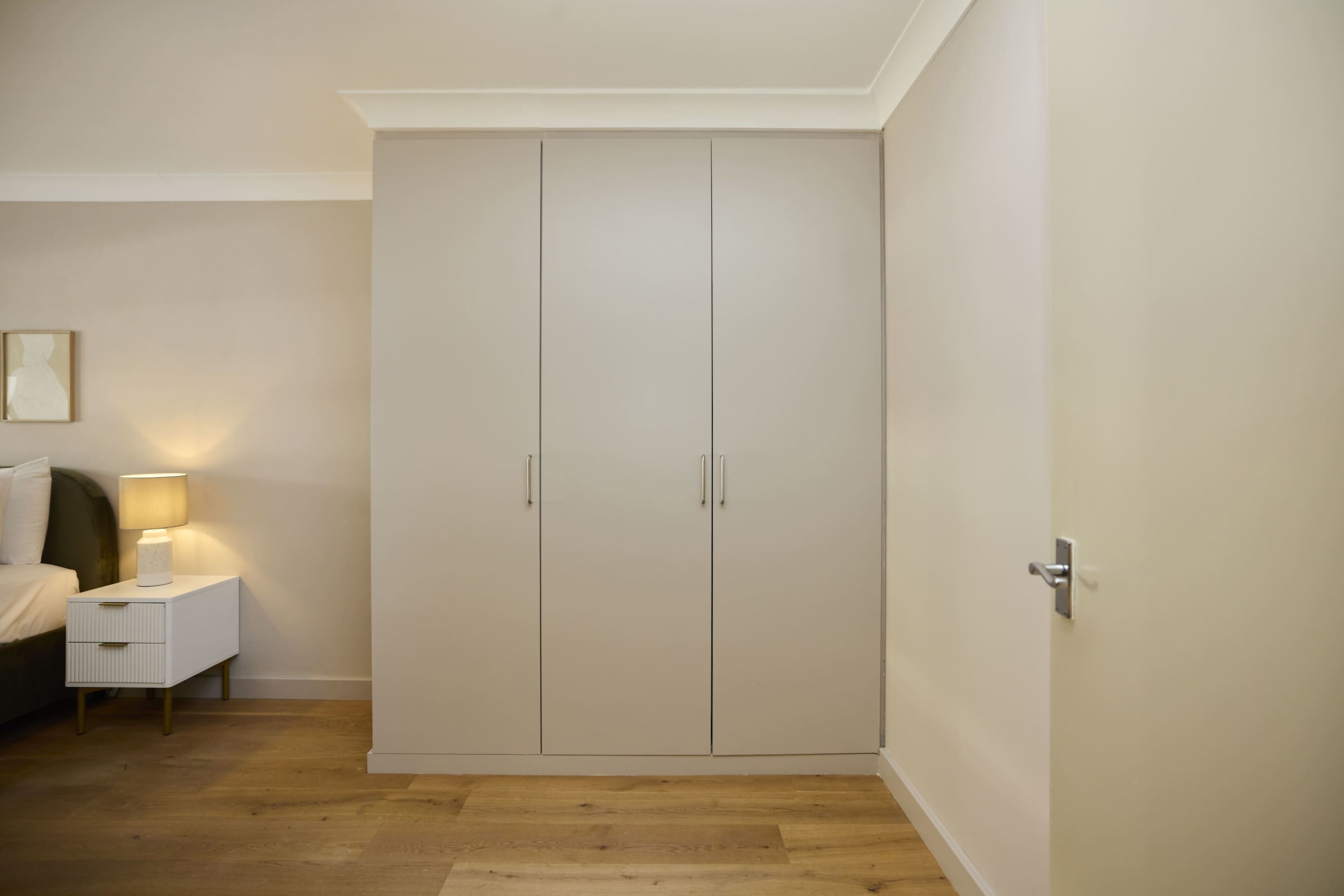 First Act on Fulham Road in Flat 505, Sir Oswald Stoll Mansions, 446 Fulham Road SW6 1DS - Property image 15 - VivreStays
