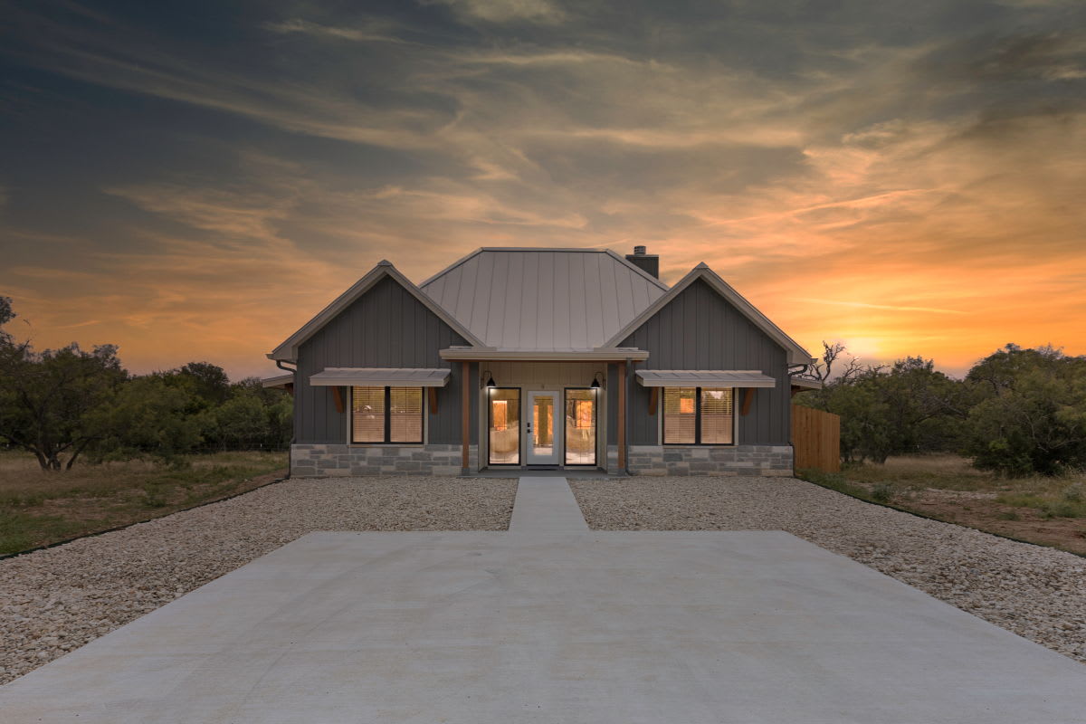 Hill Country Haven - Private Hot Tub & Grill! | Photo 2