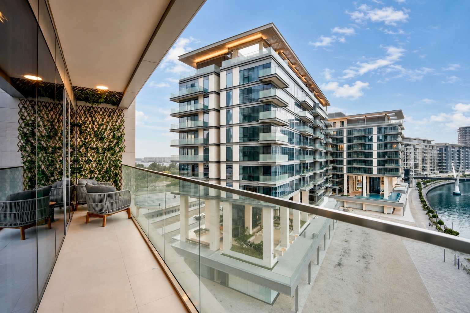 Dubai Luxury: 3-Bedroom Apartment with Views - Image 52