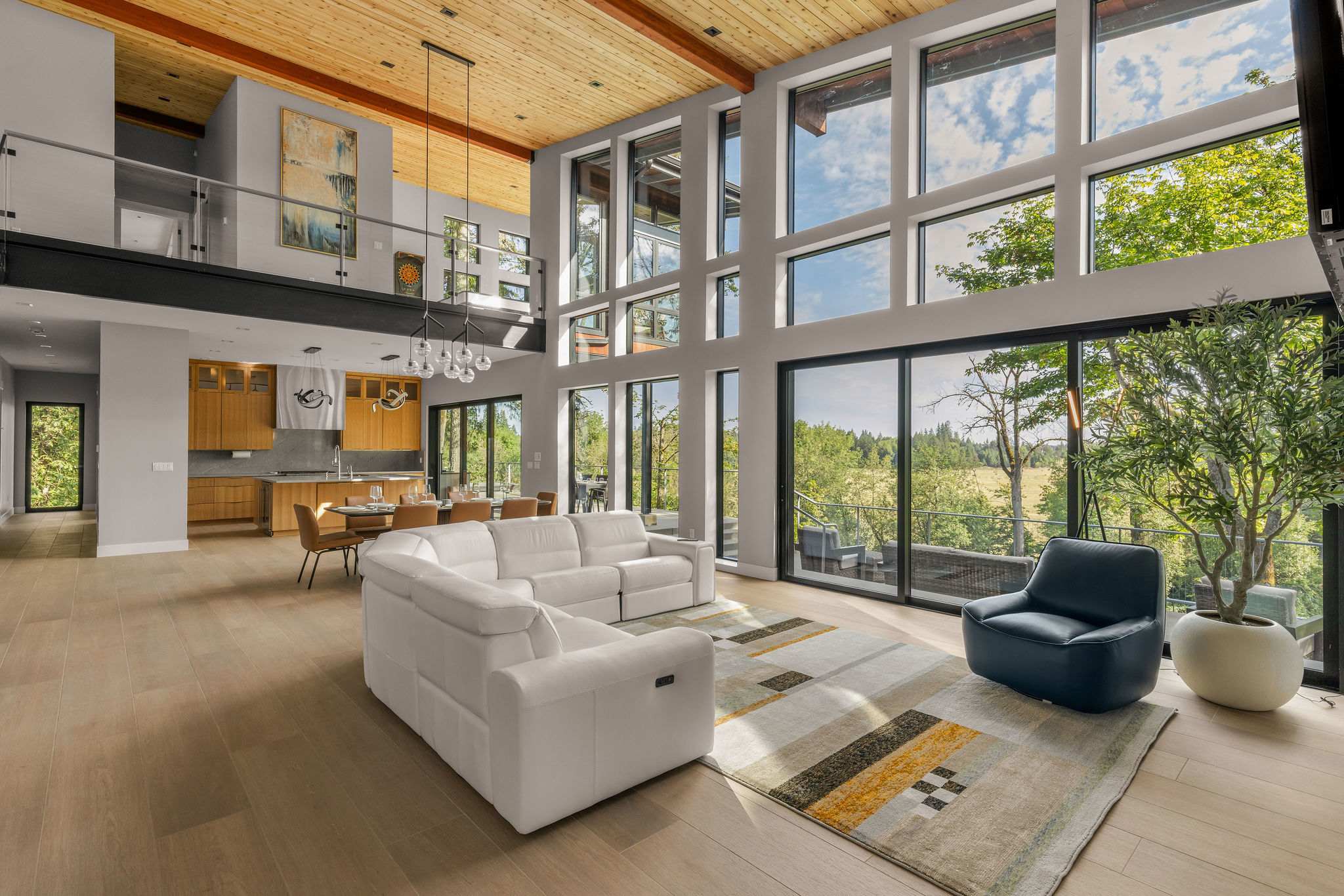 Kingwood - Riverfront Luxury W Private Trails - McMinnville, OR