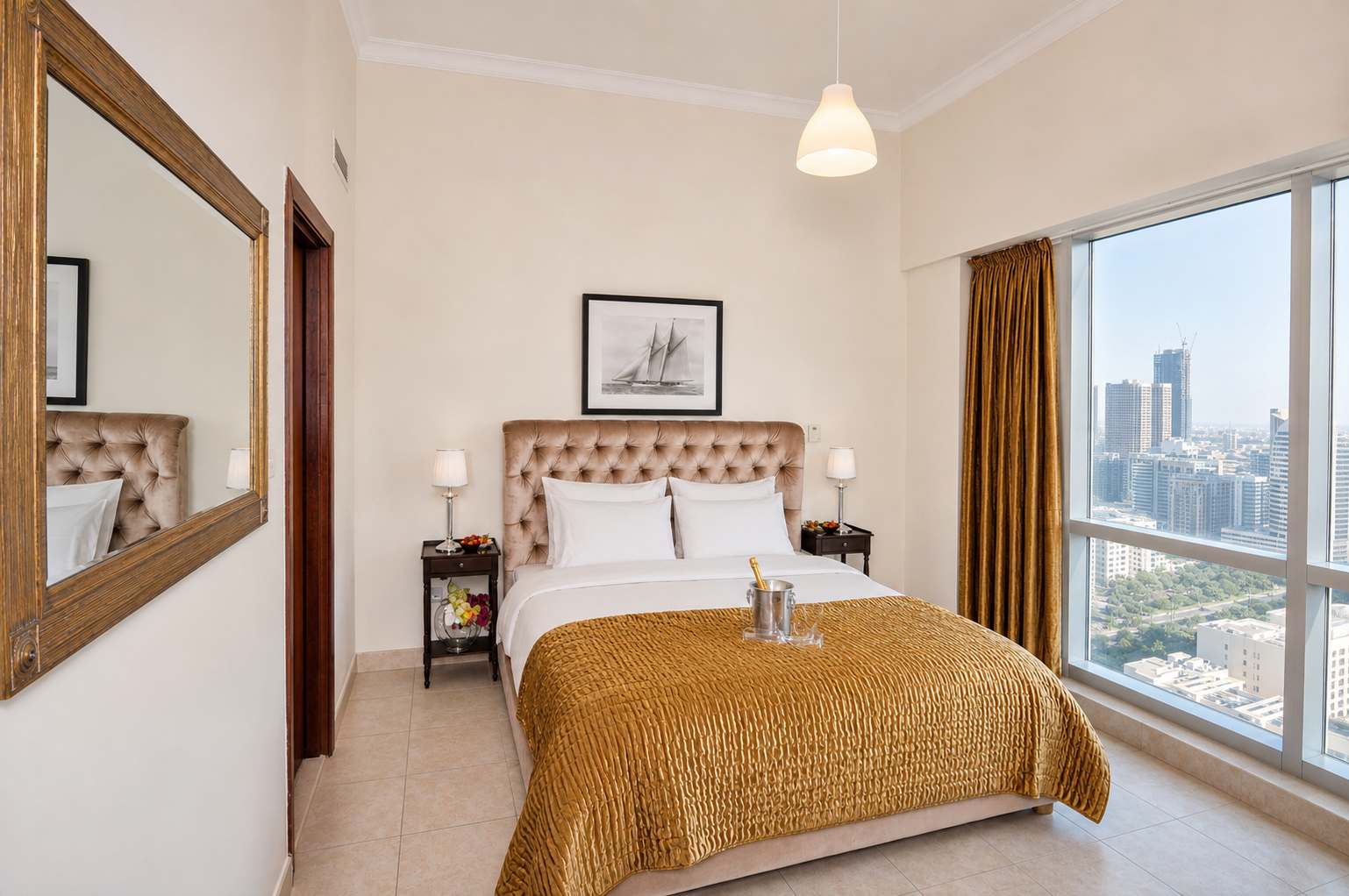Golf Course Views Apartment in Dubai - Image 9