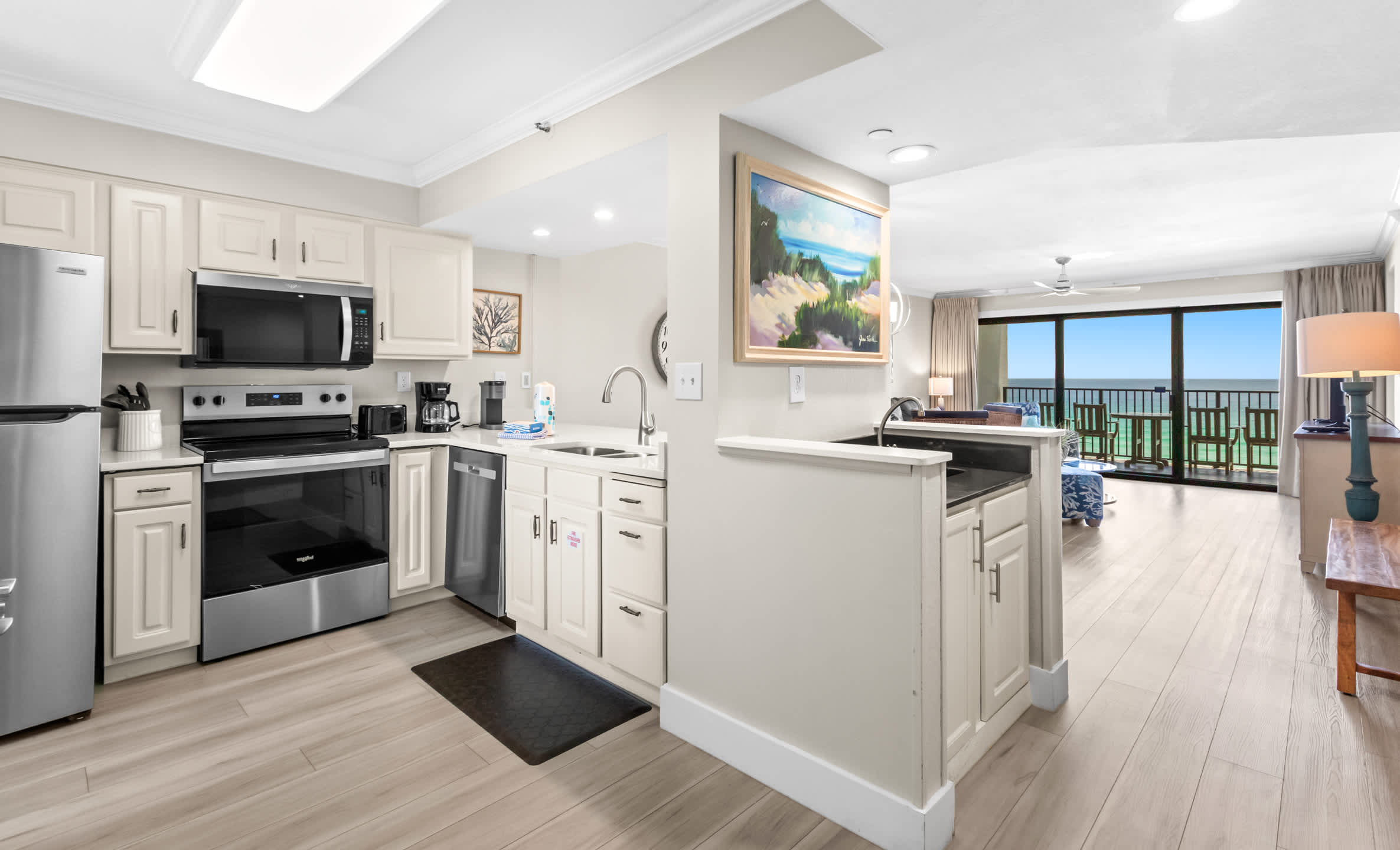 Emerald Towers 0603 9
