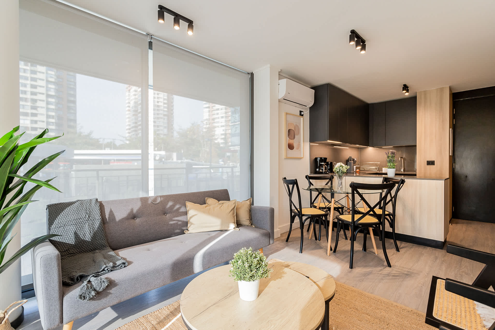 Luxury 2BR in Las Condes Comfort for 5 Guests