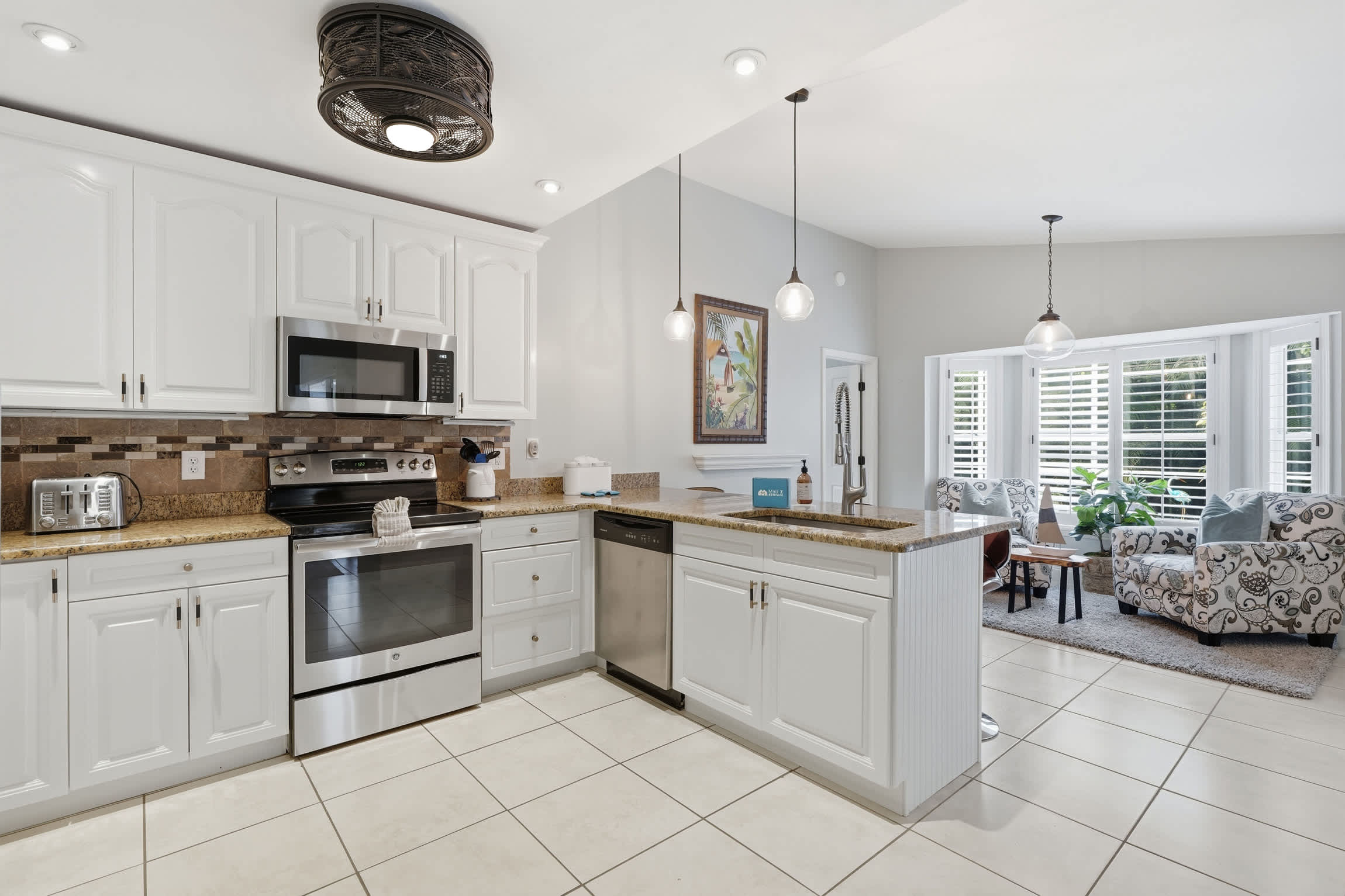 Centrally Located Pool Home in Naples | Photo 8