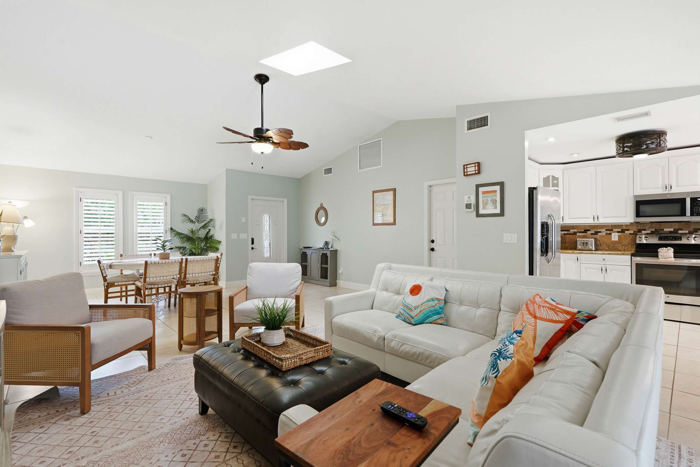 Centrally Located Pool Home in Naples | Photo 7