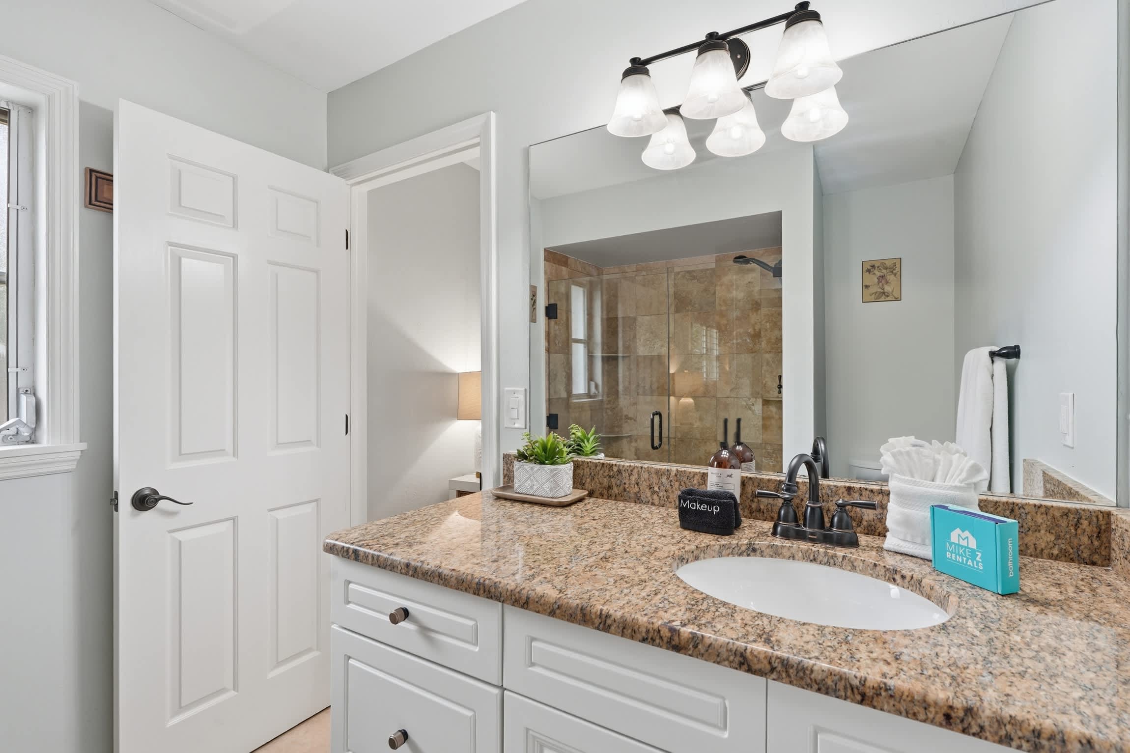 Centrally Located Pool Home in Naples | Photo 16
