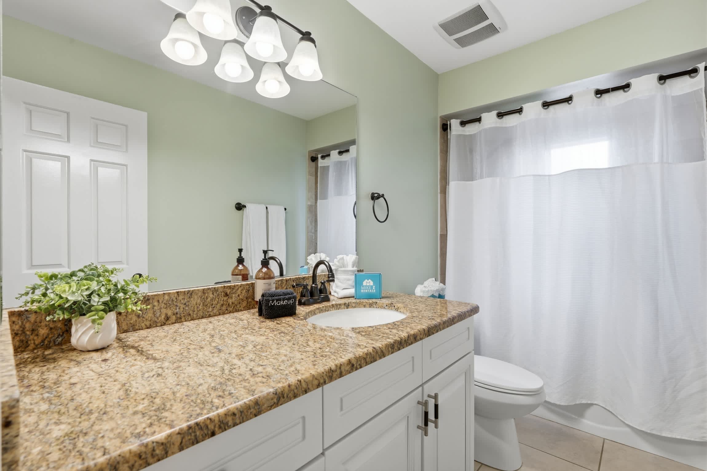Centrally Located Pool Home in Naples | Photo 19