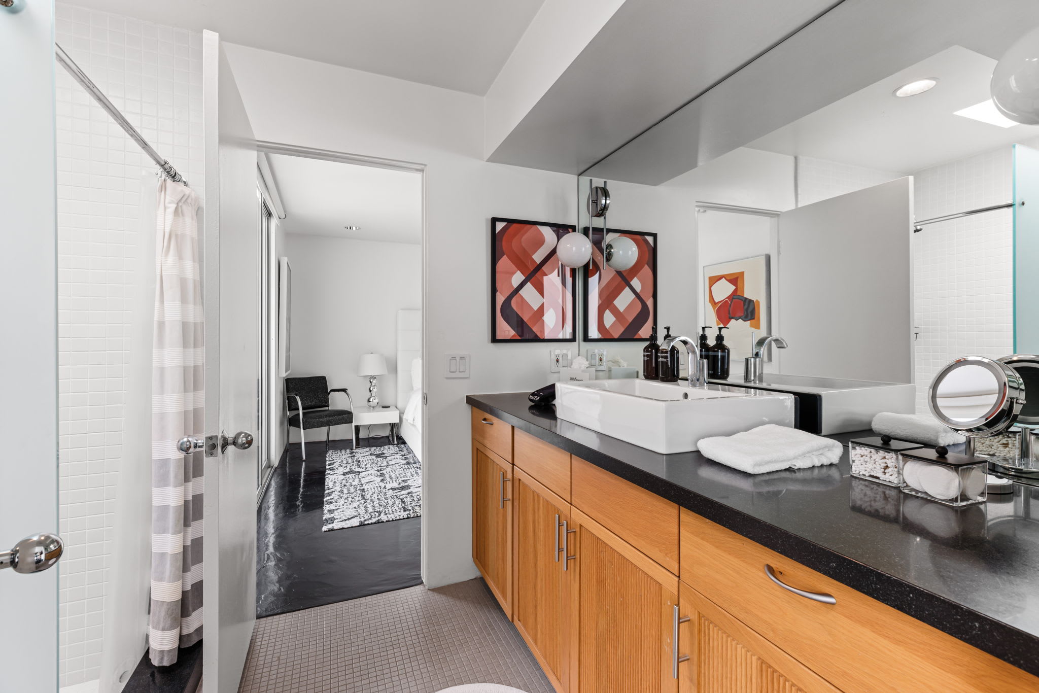 Jack & Jill Shared Bathroom | The Bond House in Palm Springs, California by Luxus Vacation Properties