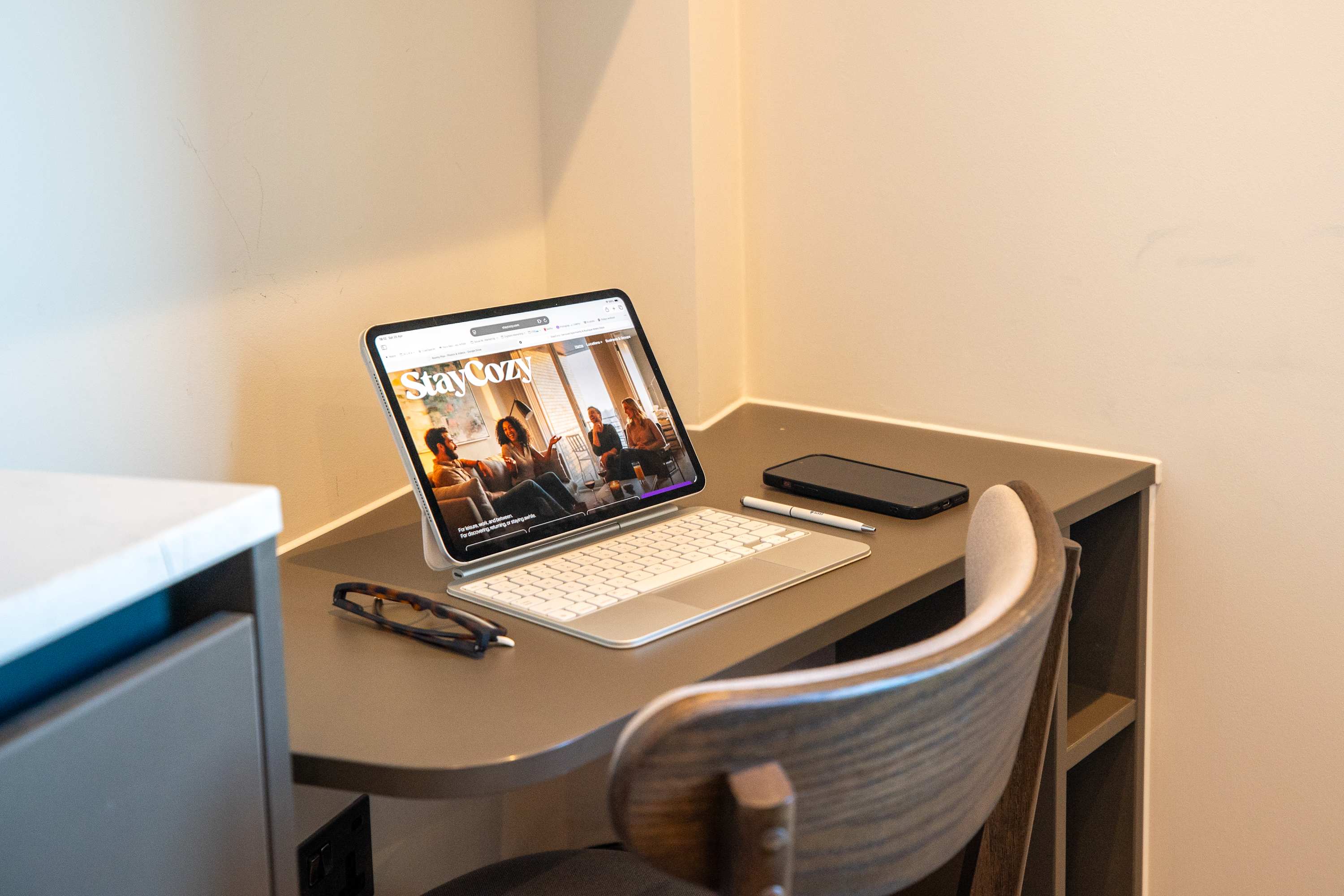 Modern Studio | Coworking + Gym | StayCozy