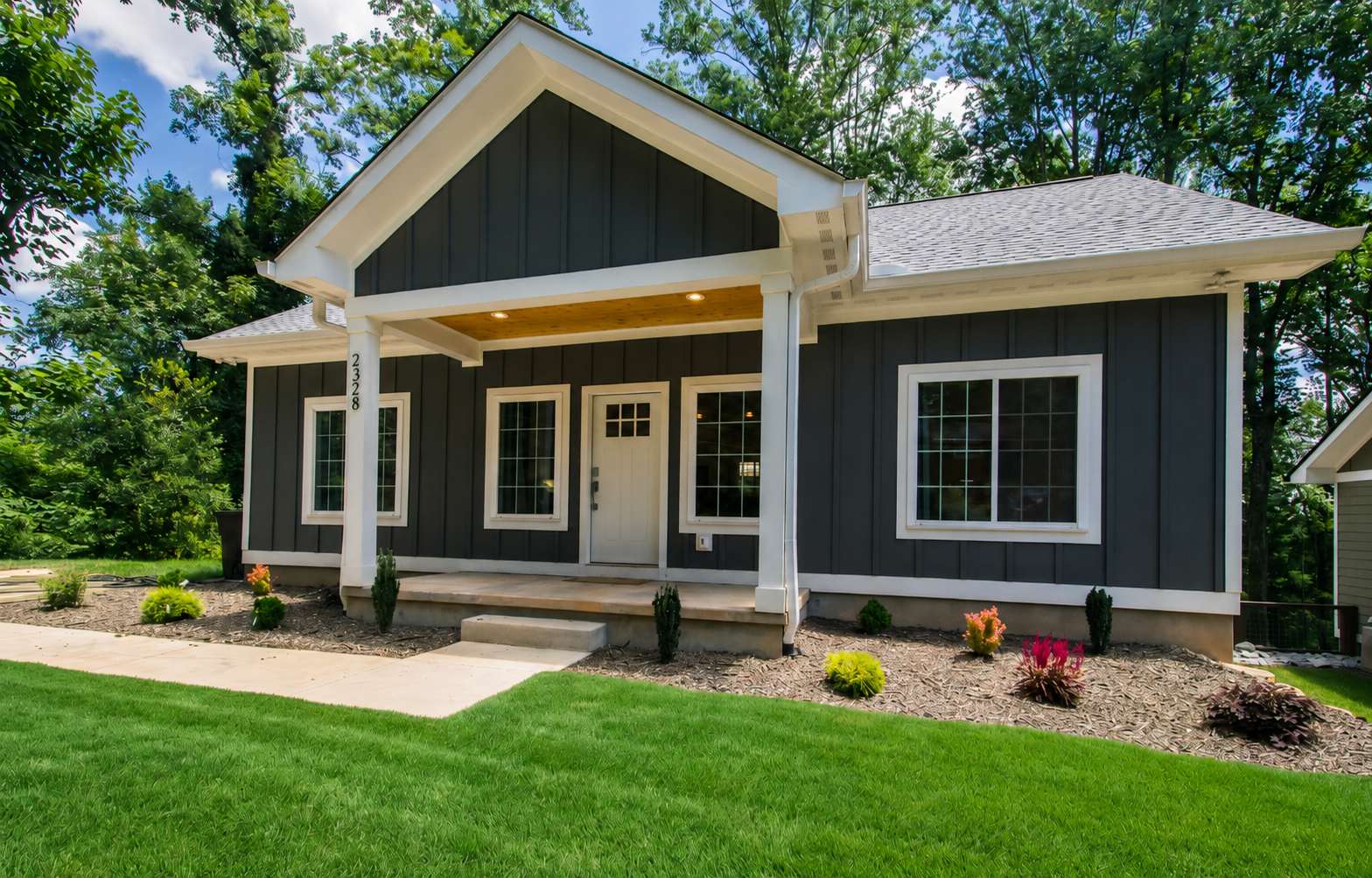 Druid Hills Retreat II | Sleeps 8 | Free Tix