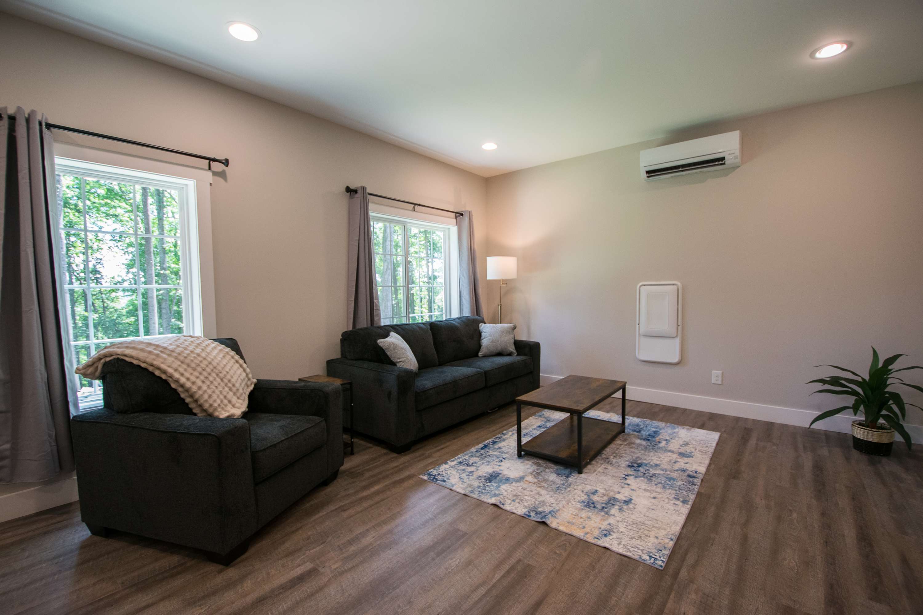 Druid Hills Retreat II | Sleeps 8 | Free Tix