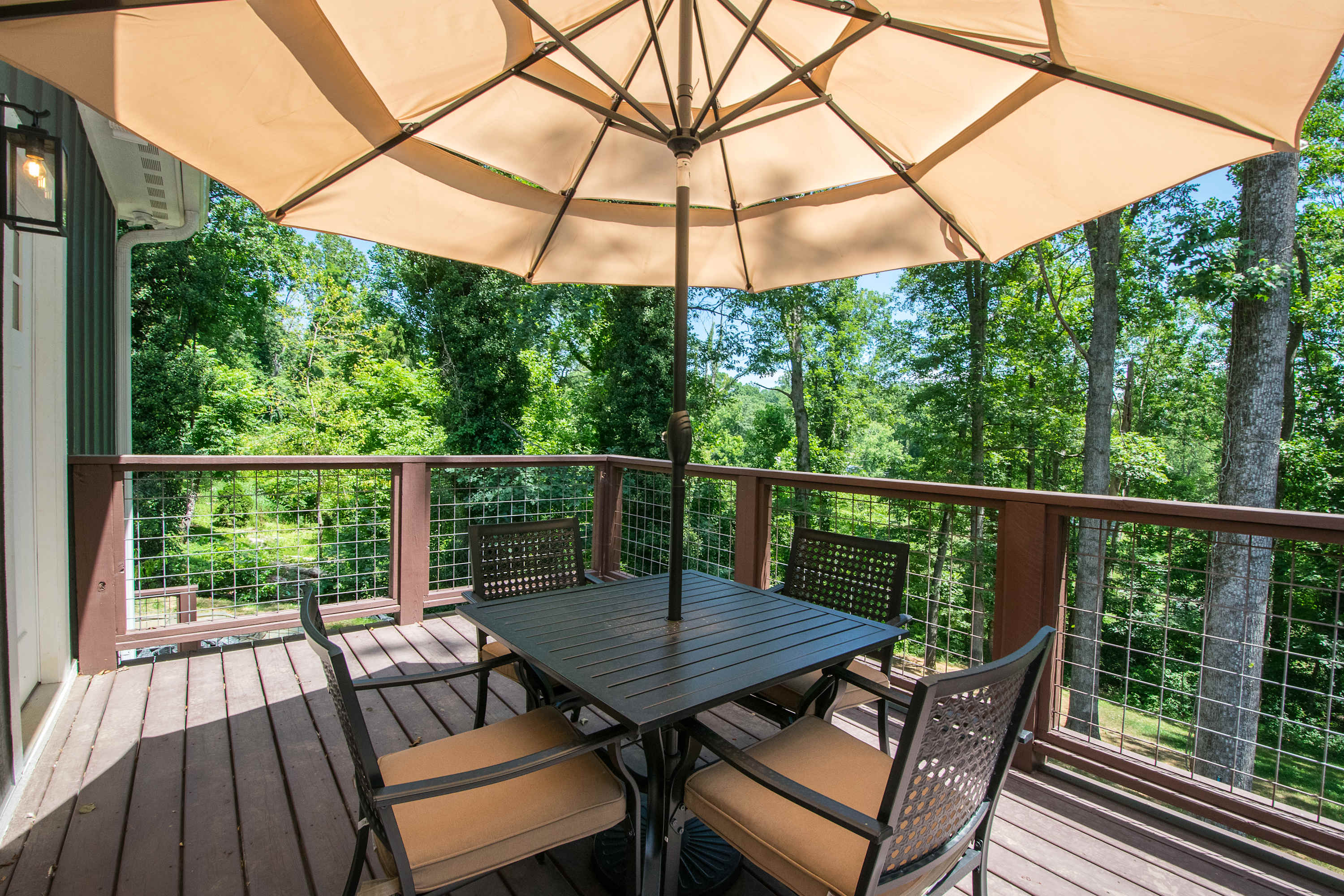 Druid Hills Retreat II | Sleeps 8 | Free Tix