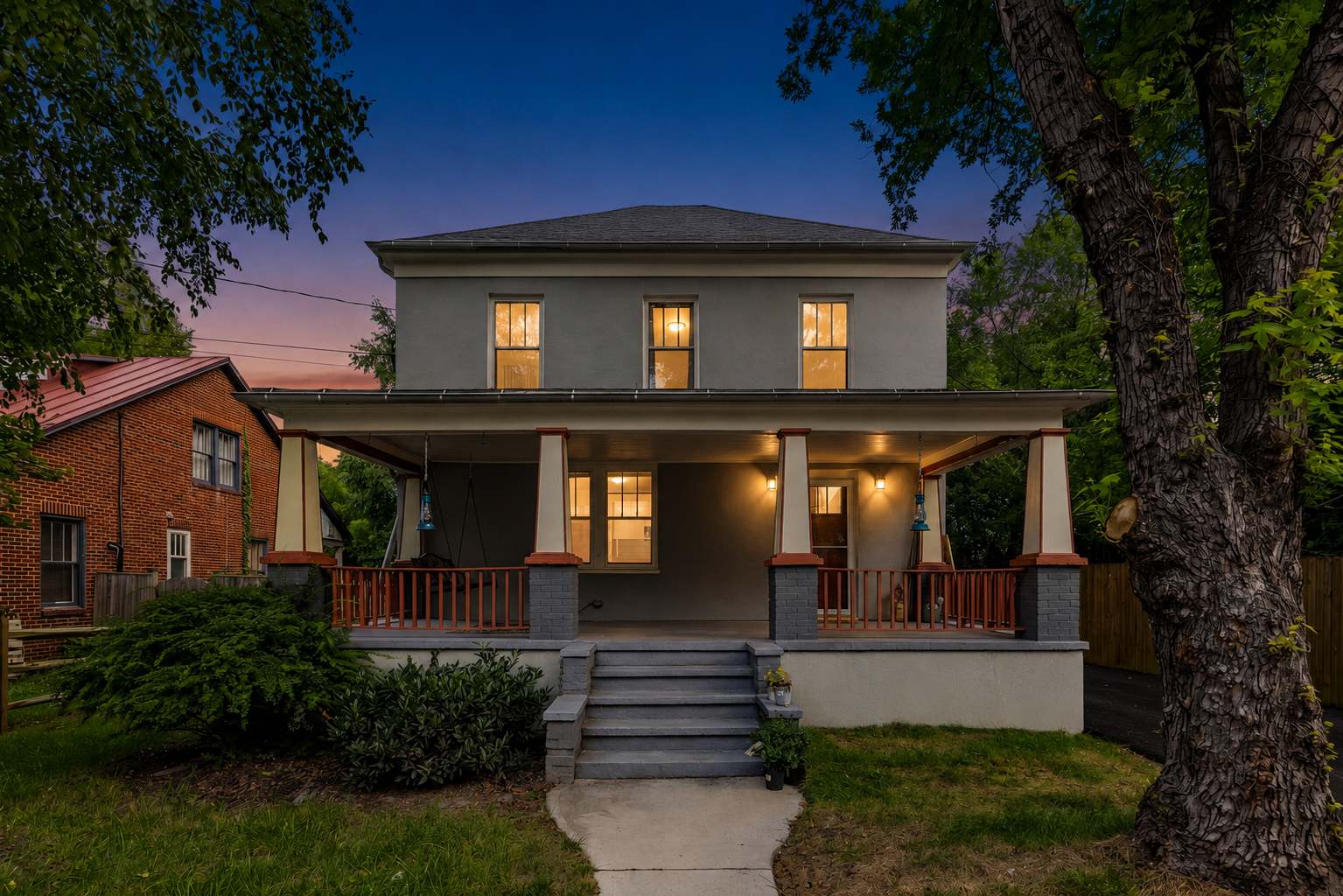 Located just minutes from the historic streets, scenic trails, and outdoor adventures that make the area so special, this home is the perfect place to relax after a day of exploring.
