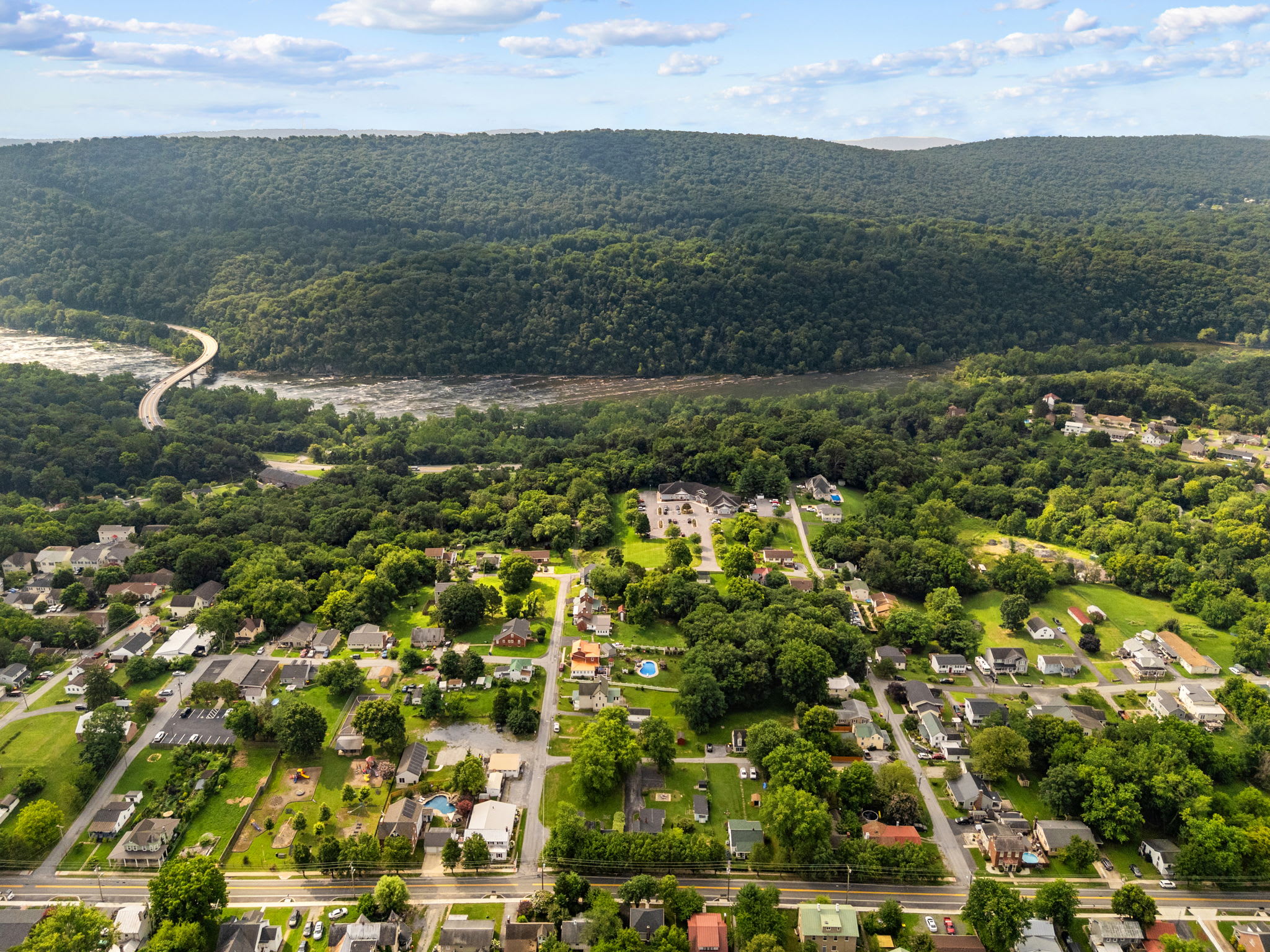 Cozy Getaway Near History, Hiking & Adventure
