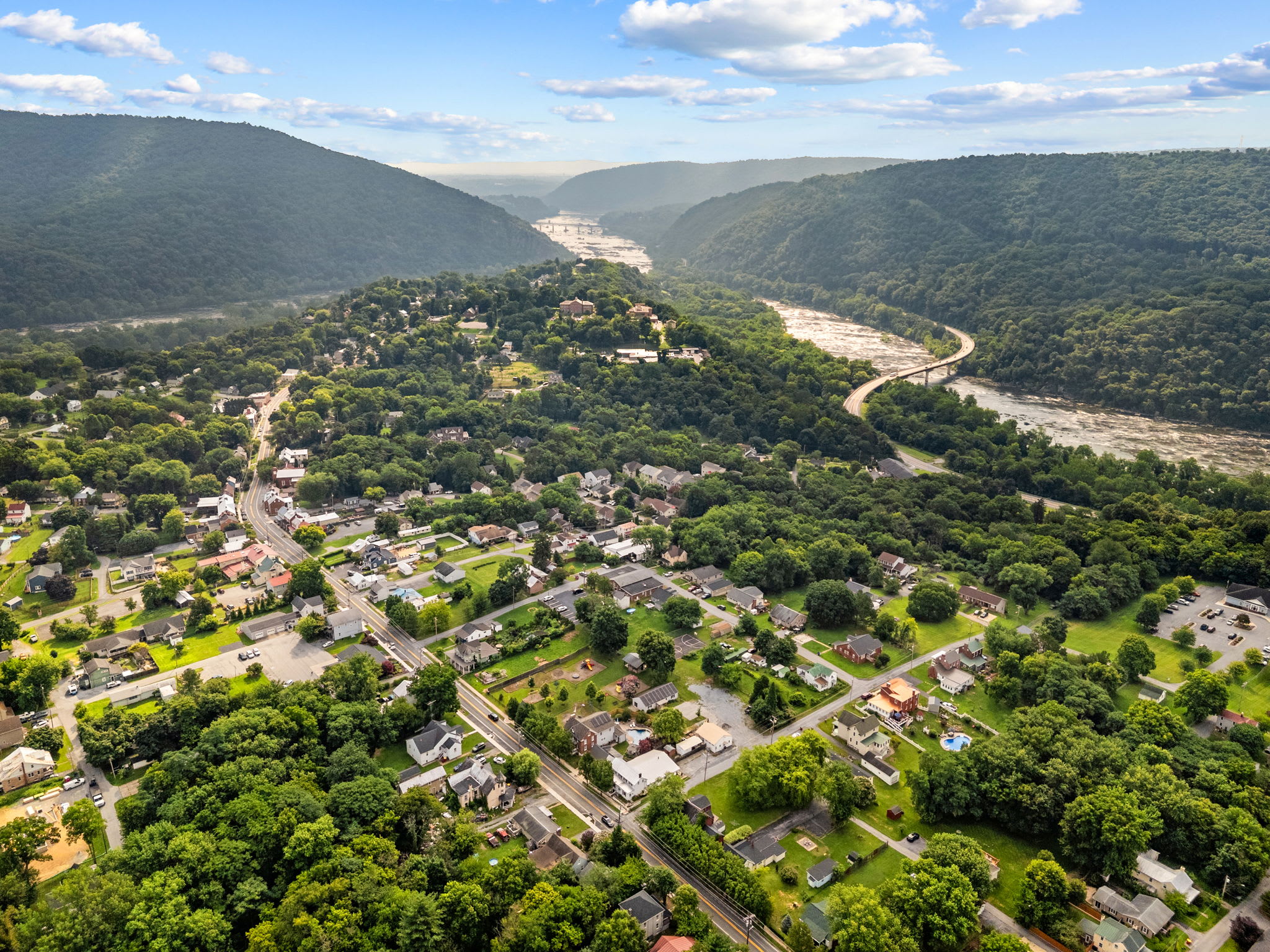 Cozy Getaway Near History, Hiking & Adventure