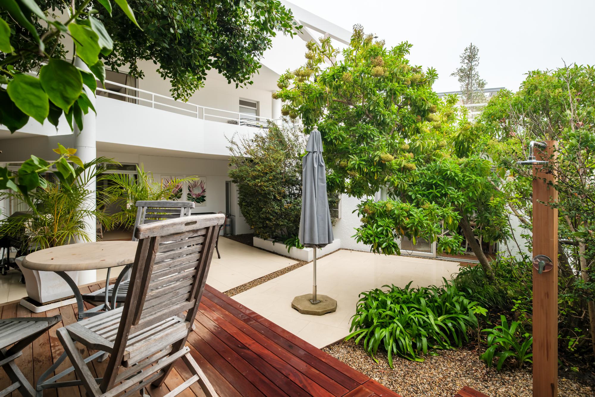 Six Bedroom Holiday Villa on Three Levels w Pool Silvertree 5
