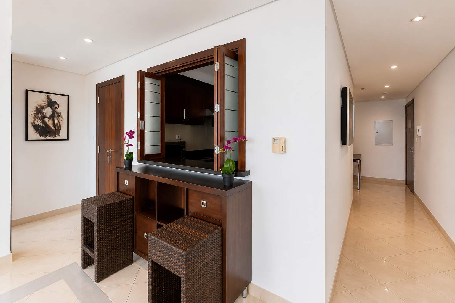 Golf Towers 1BR Apartment in Dubai - Image 6