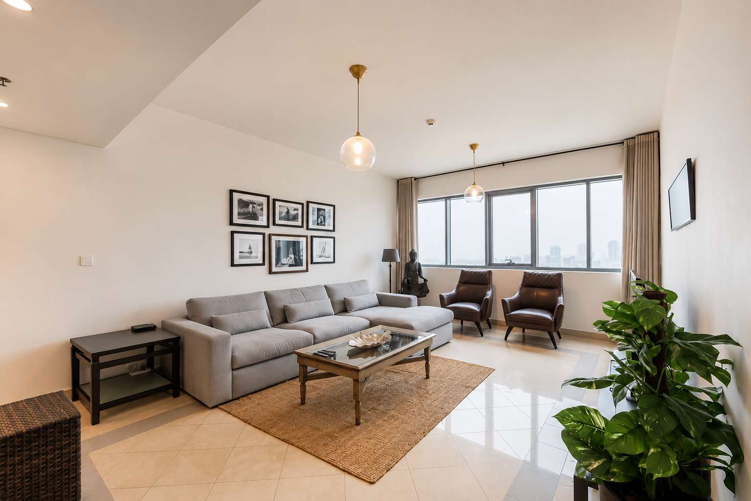 Golf Towers 1BR Apartment in Dubai - Image 1