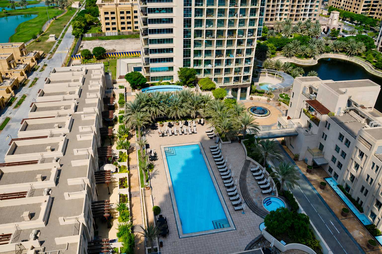 Golf Towers 1BR Apartment in Dubai - Image 21