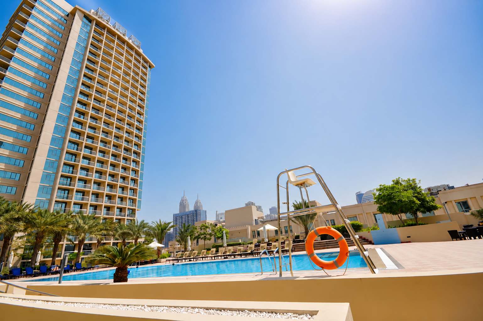 Golf Towers 1BR Apartment in Dubai - Image 19
