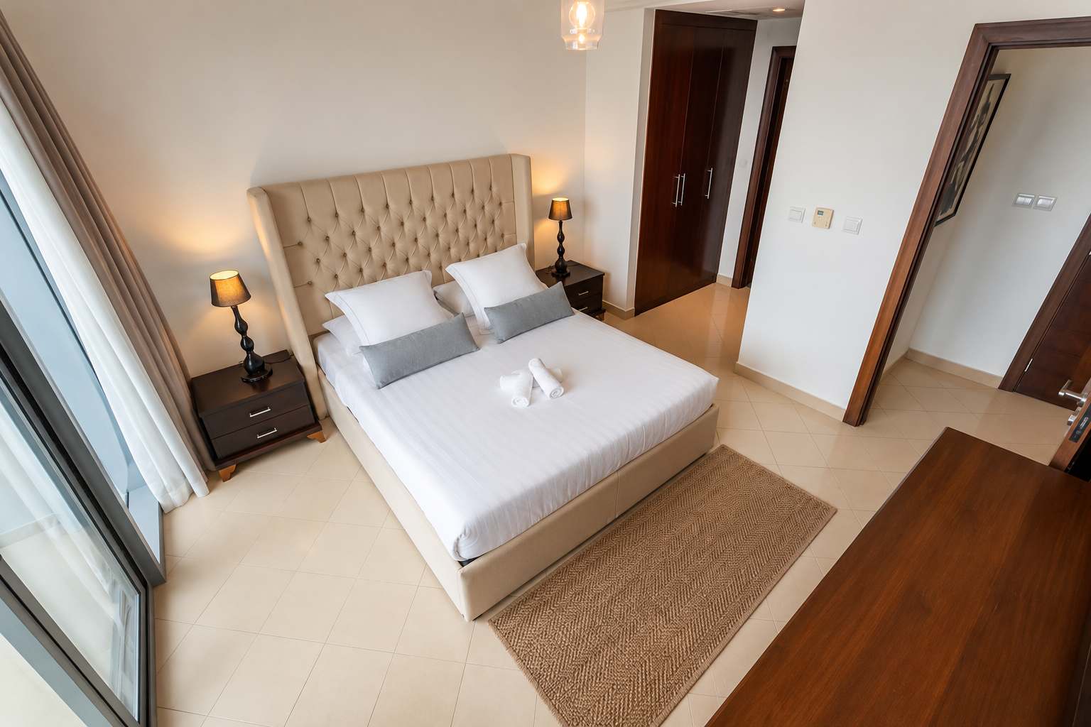 Golf Towers 1BR Apartment in Dubai - Image 13