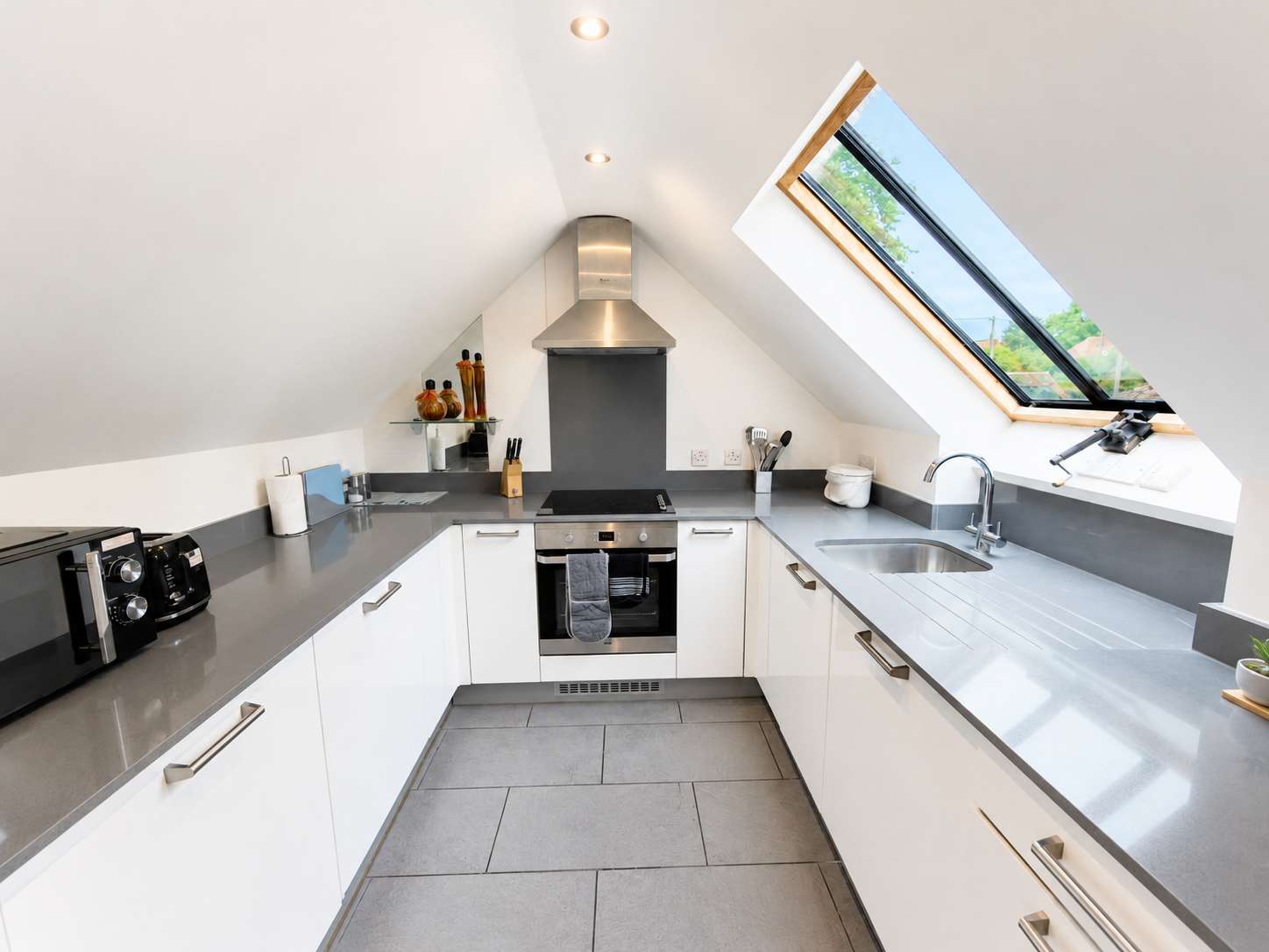 5b Ashbrook Mews in Westbrook Street OX11 9QA - Property image 5 - VivreStays