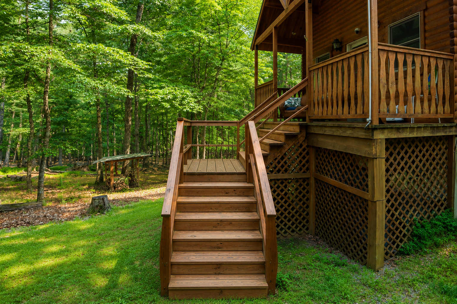 River Cabin w/Kayak, Fire Pit, WiFi & Game Room